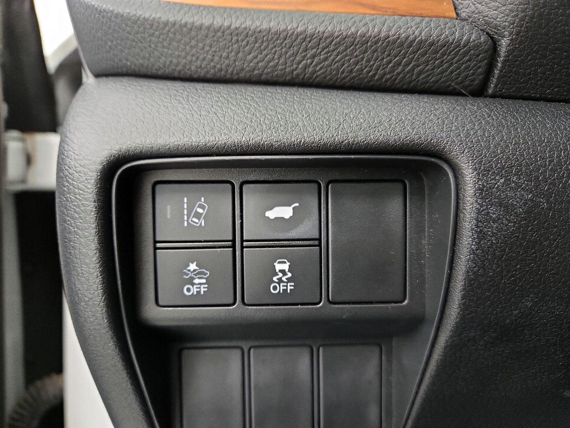 Thumbnail: 2018 Honda CR-V - 13