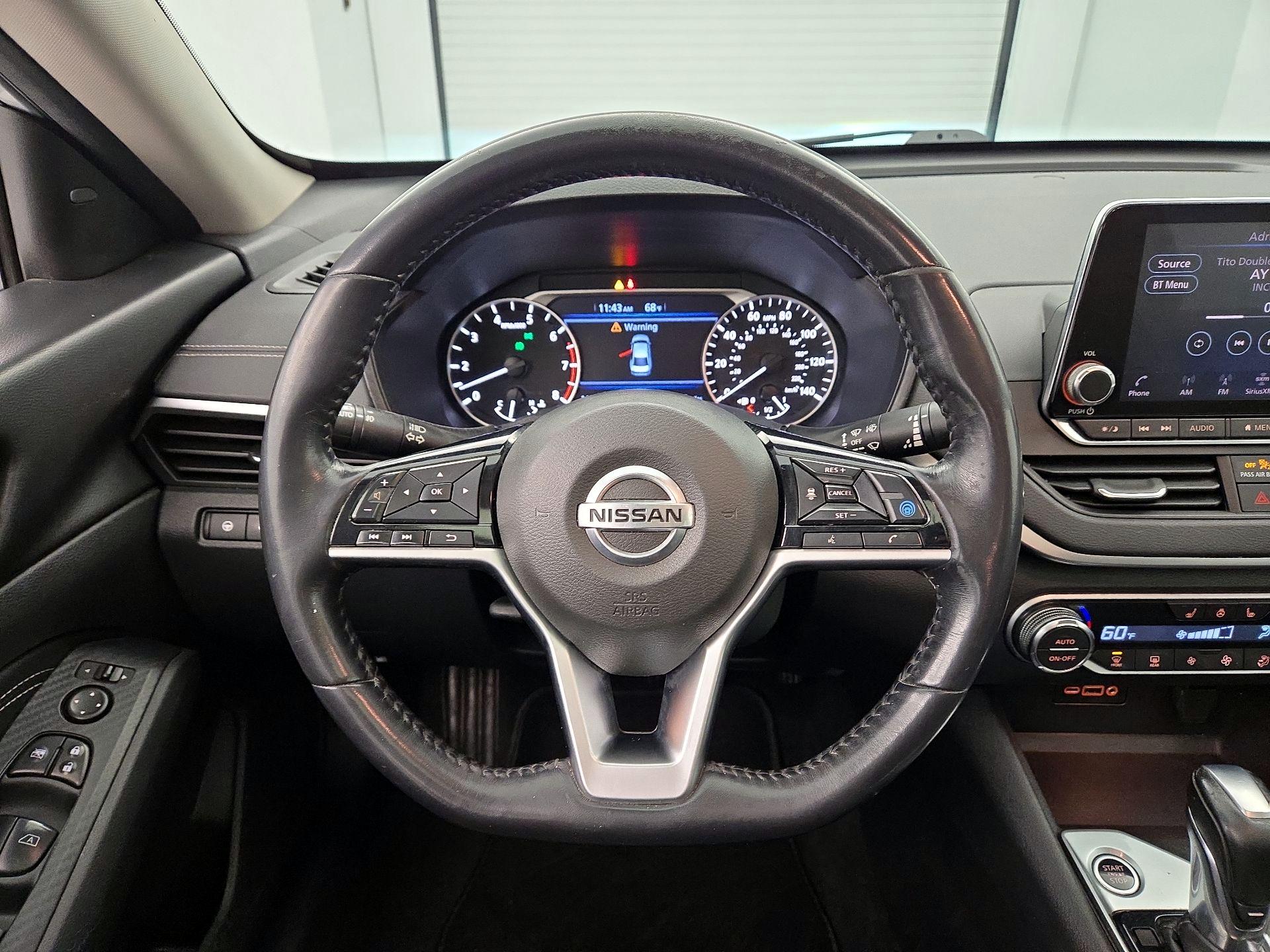 Thumbnail: 2019 Nissan Altima - 10