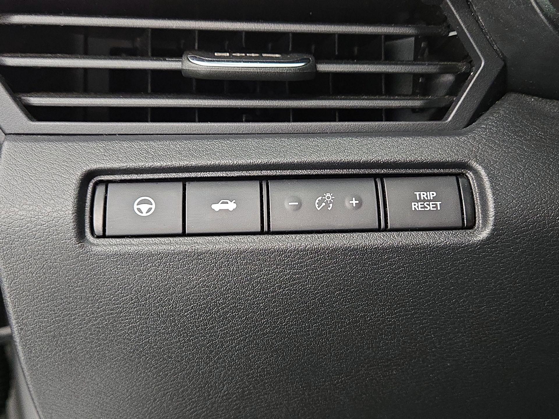 Thumbnail: 2019 Nissan Altima - 13