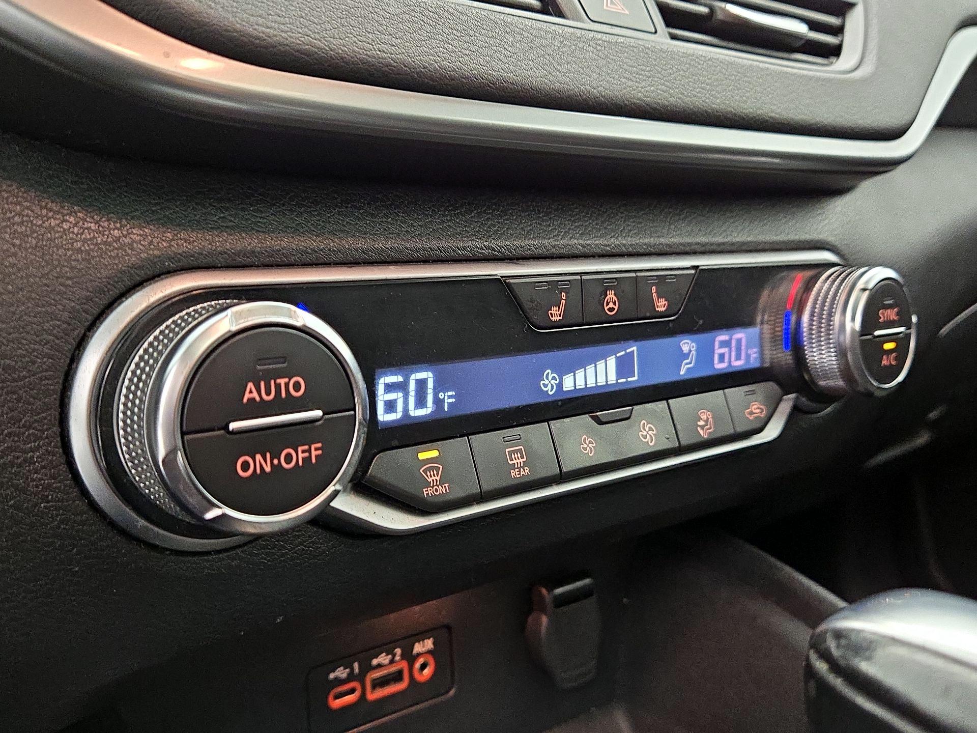 Thumbnail: 2019 Nissan Altima - 16