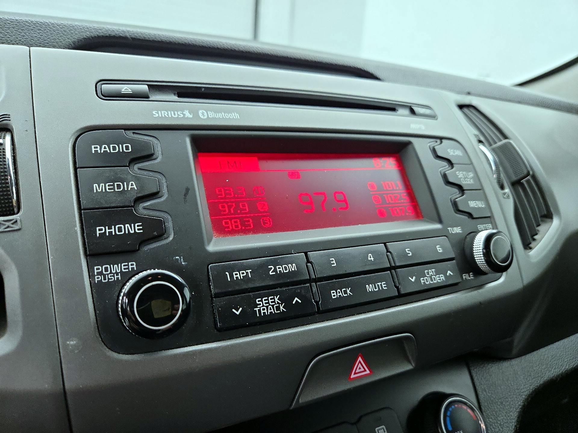 Thumbnail: 2014 Kia Sportage - 14