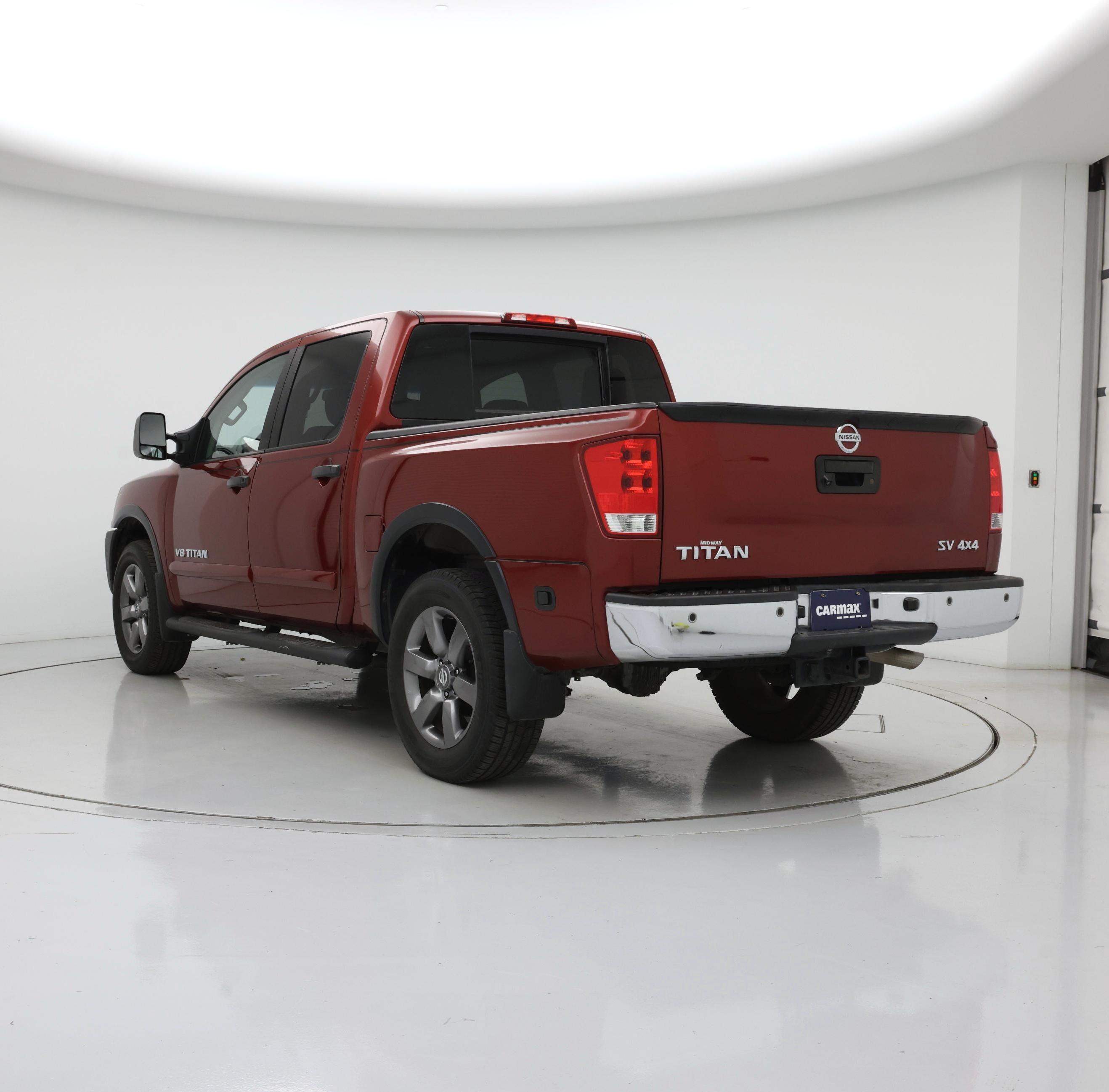 Thumbnail: 2015 Nissan Titan - 2