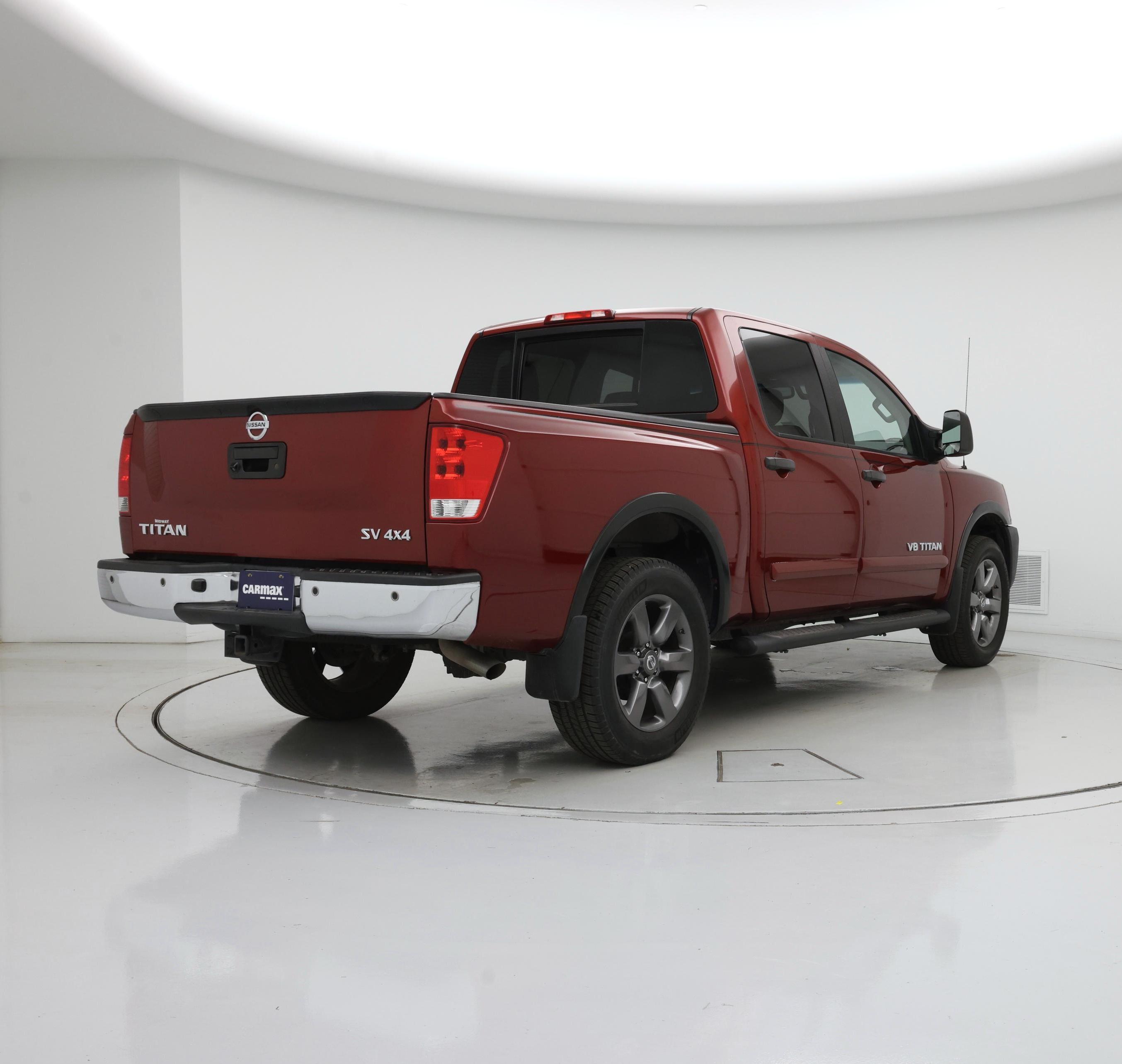 Thumbnail: 2015 Nissan Titan - 8