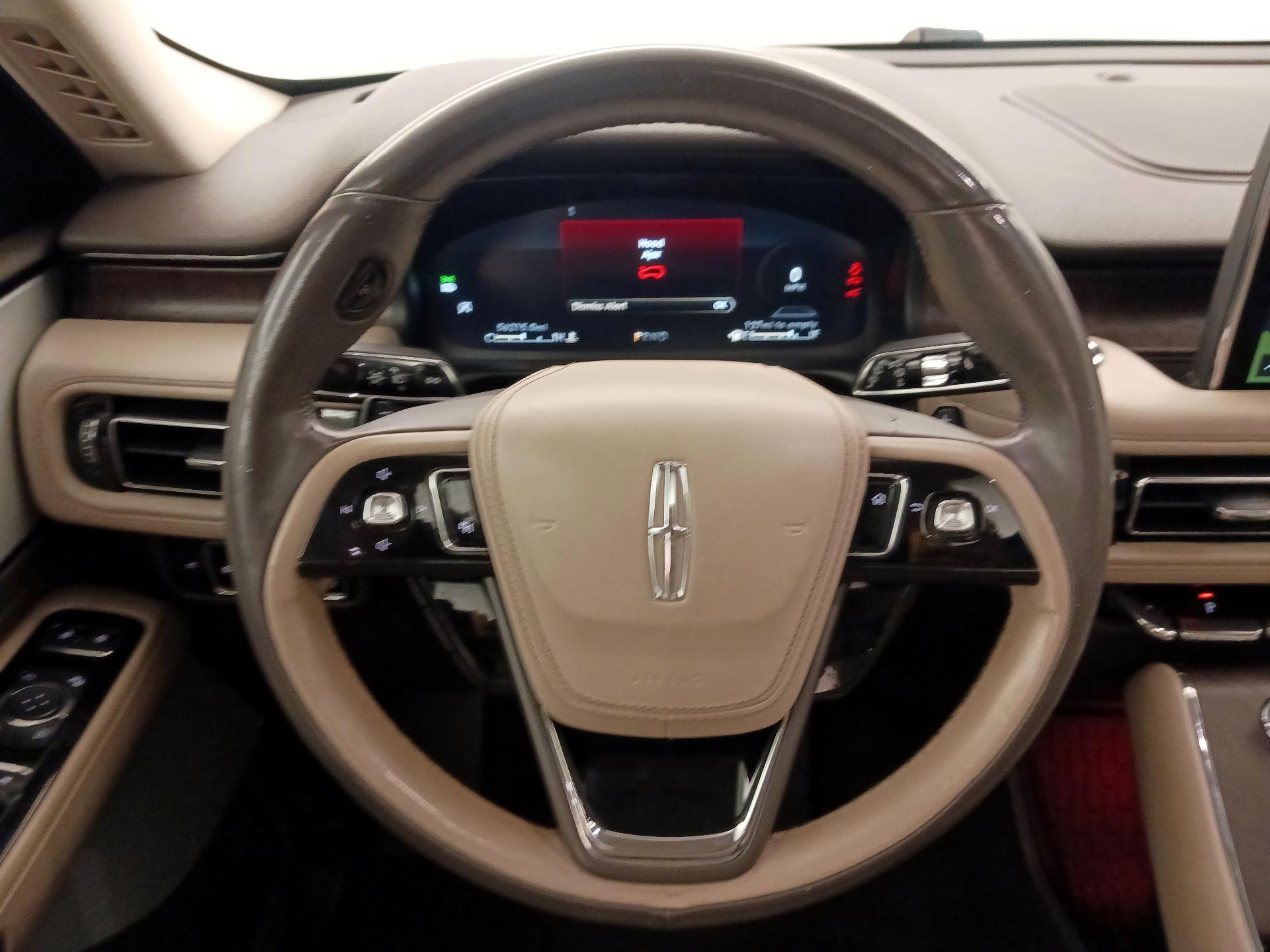 Thumbnail: 2020 Lincoln Aviator - 10