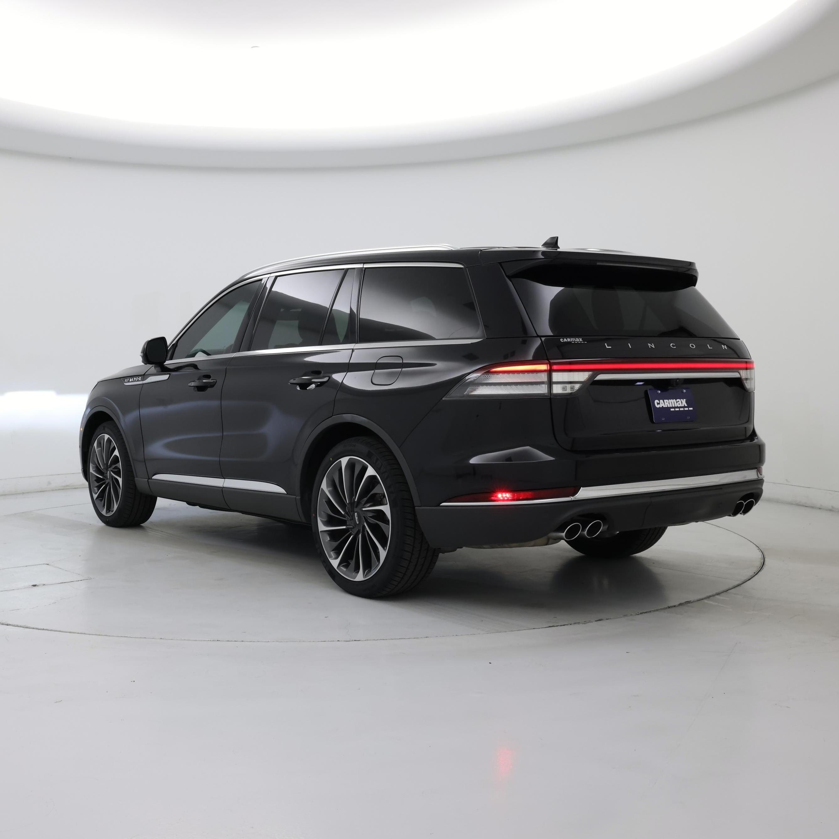 Thumbnail: 2020 Lincoln Aviator - 2