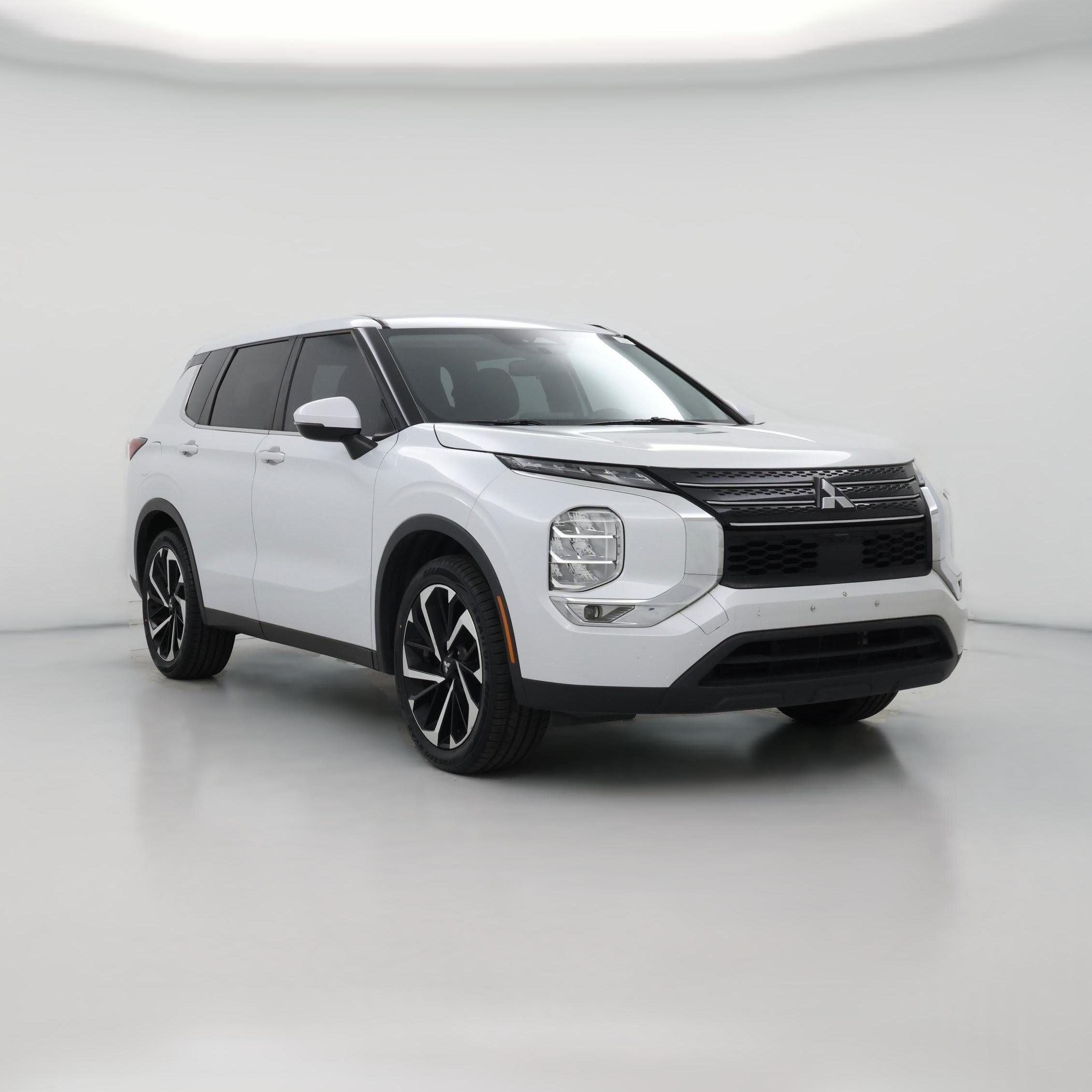Thumbnail: 2022 Mitsubishi Outlander - 1