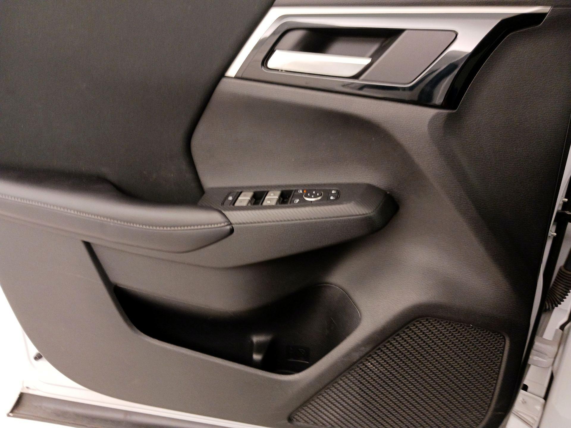 Thumbnail: 2022 Mitsubishi Outlander - 12