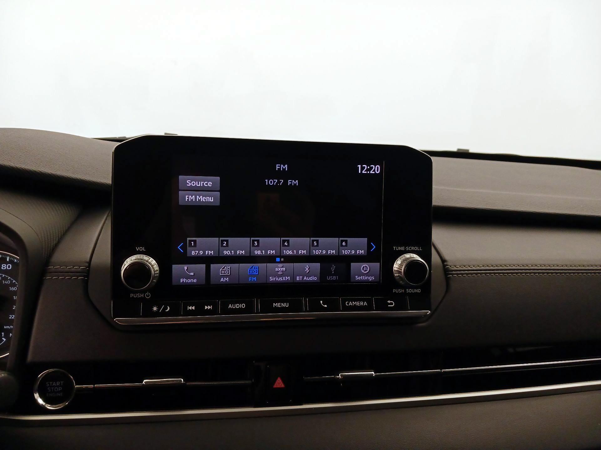 Thumbnail: 2022 Mitsubishi Outlander - 16