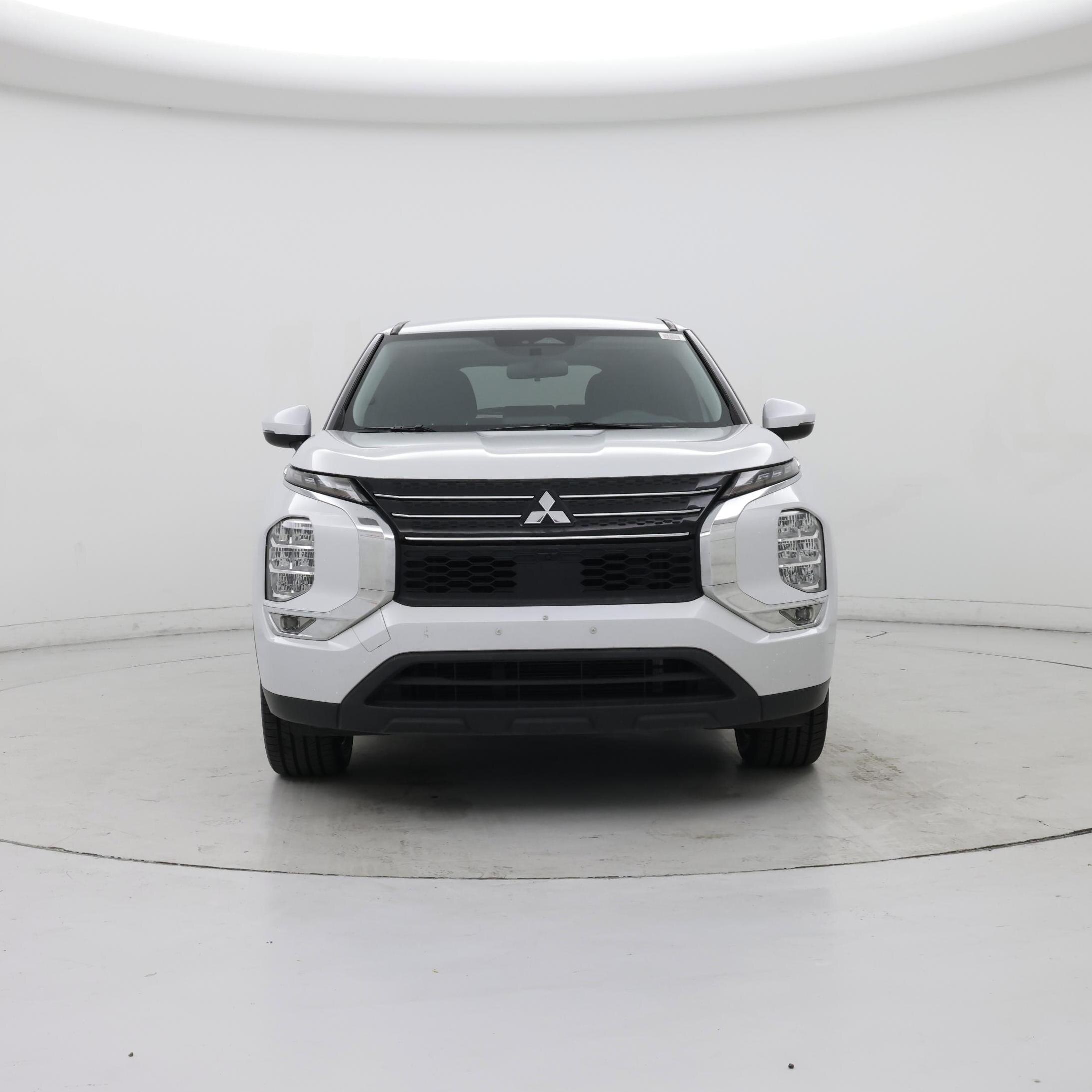 Thumbnail: 2022 Mitsubishi Outlander - 5