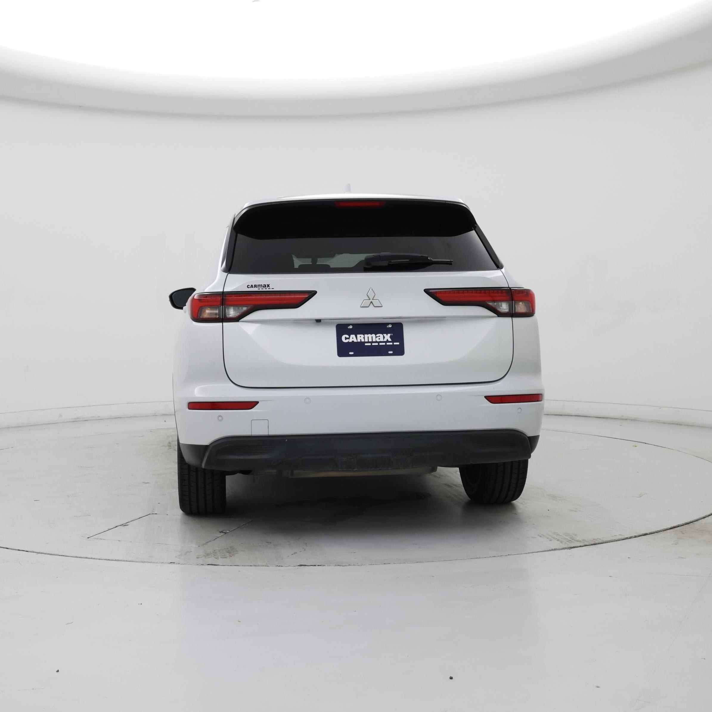 Thumbnail: 2022 Mitsubishi Outlander - 6