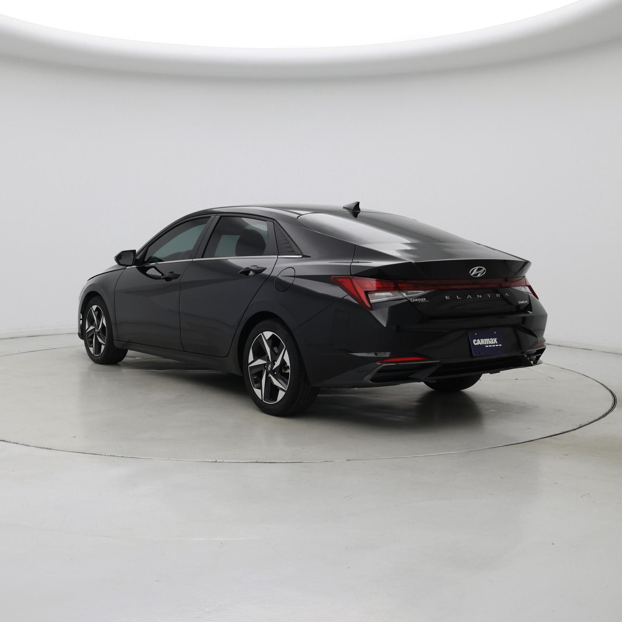 Thumbnail: 2023 Hyundai Elantra - 2