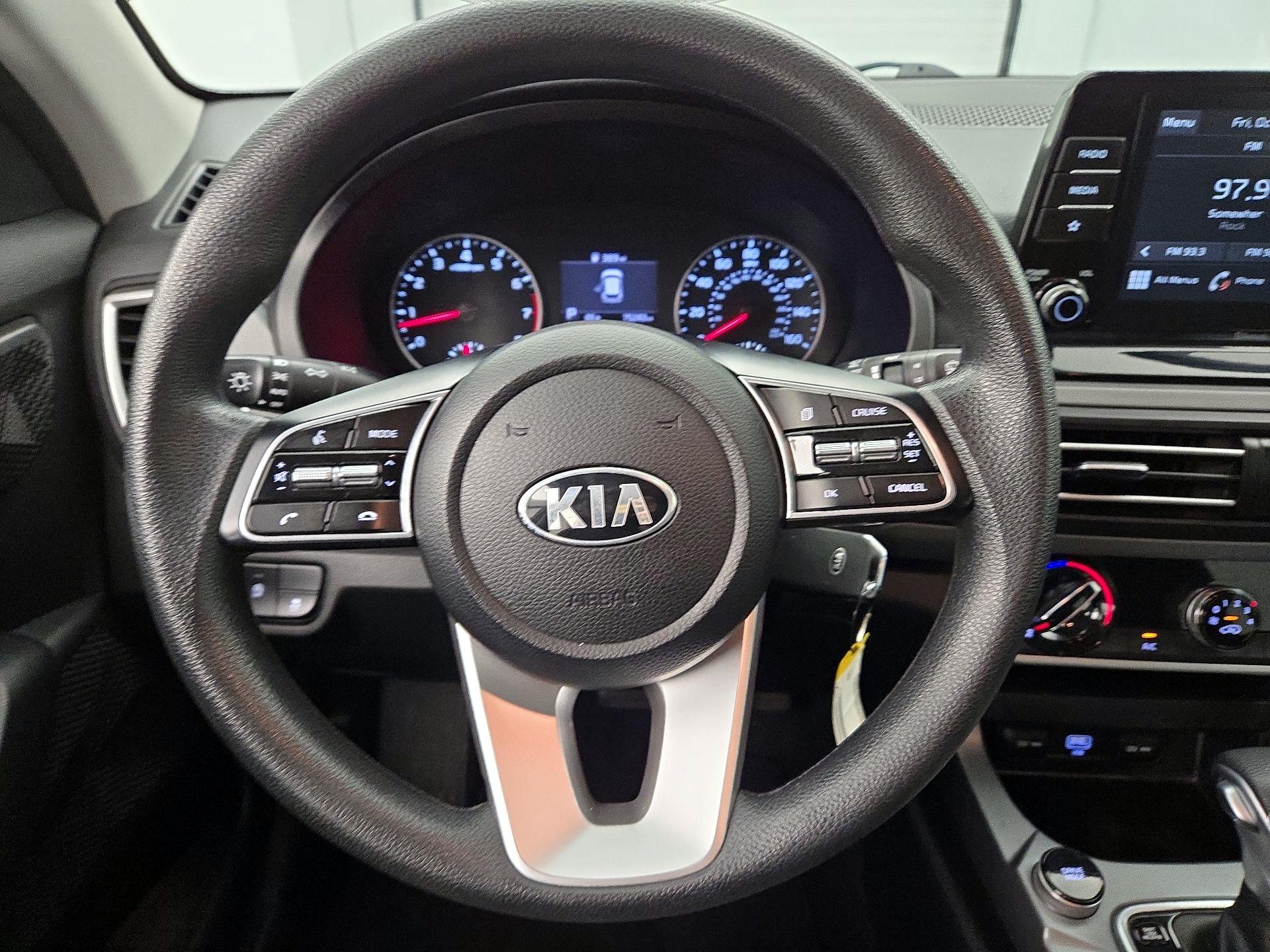 Thumbnail: 2021 Kia Seltos - 10