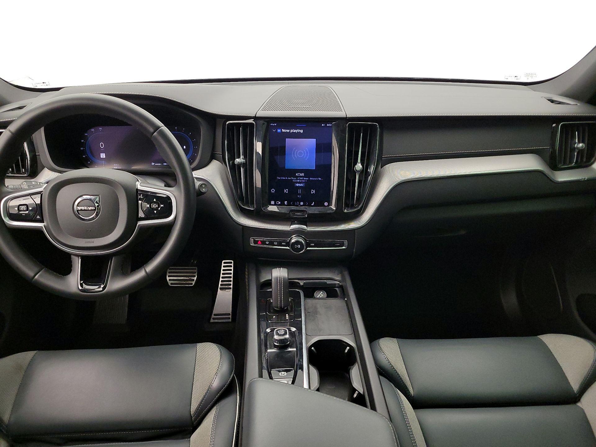 Thumbnail: 2022 Volvo XC60 - 9