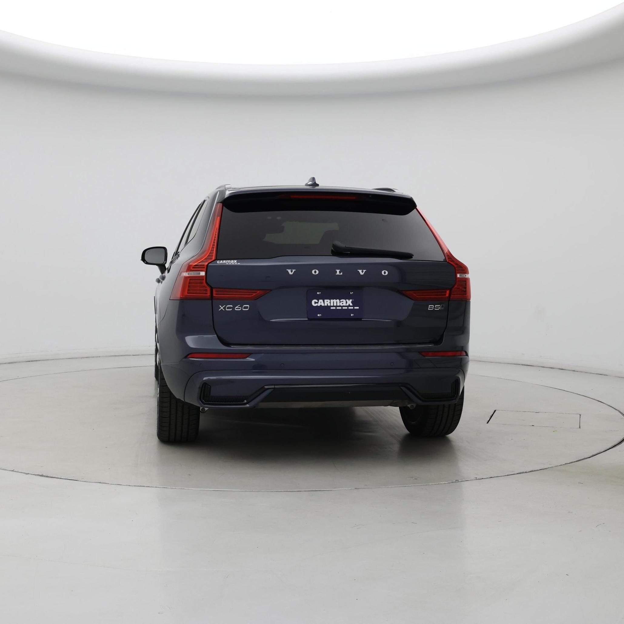 Thumbnail: 2022 Volvo XC60 - 6