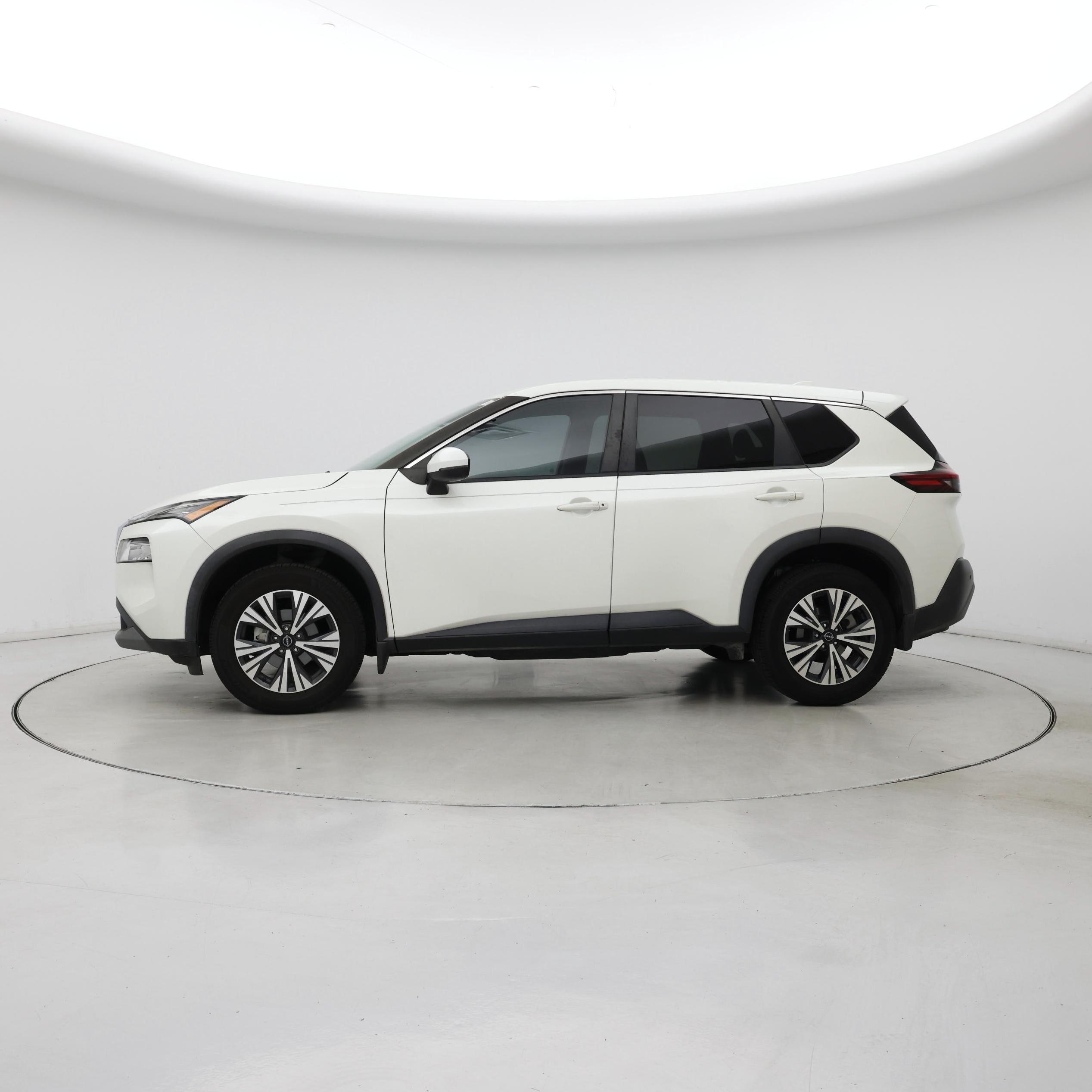 Thumbnail: 2022 Nissan Rogue - 3