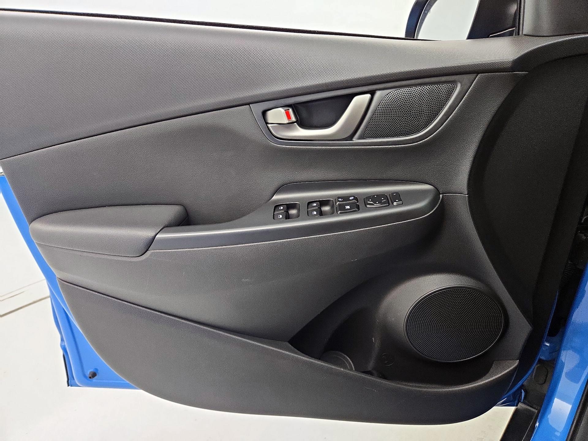 Thumbnail: 2018 Hyundai Kona - 12