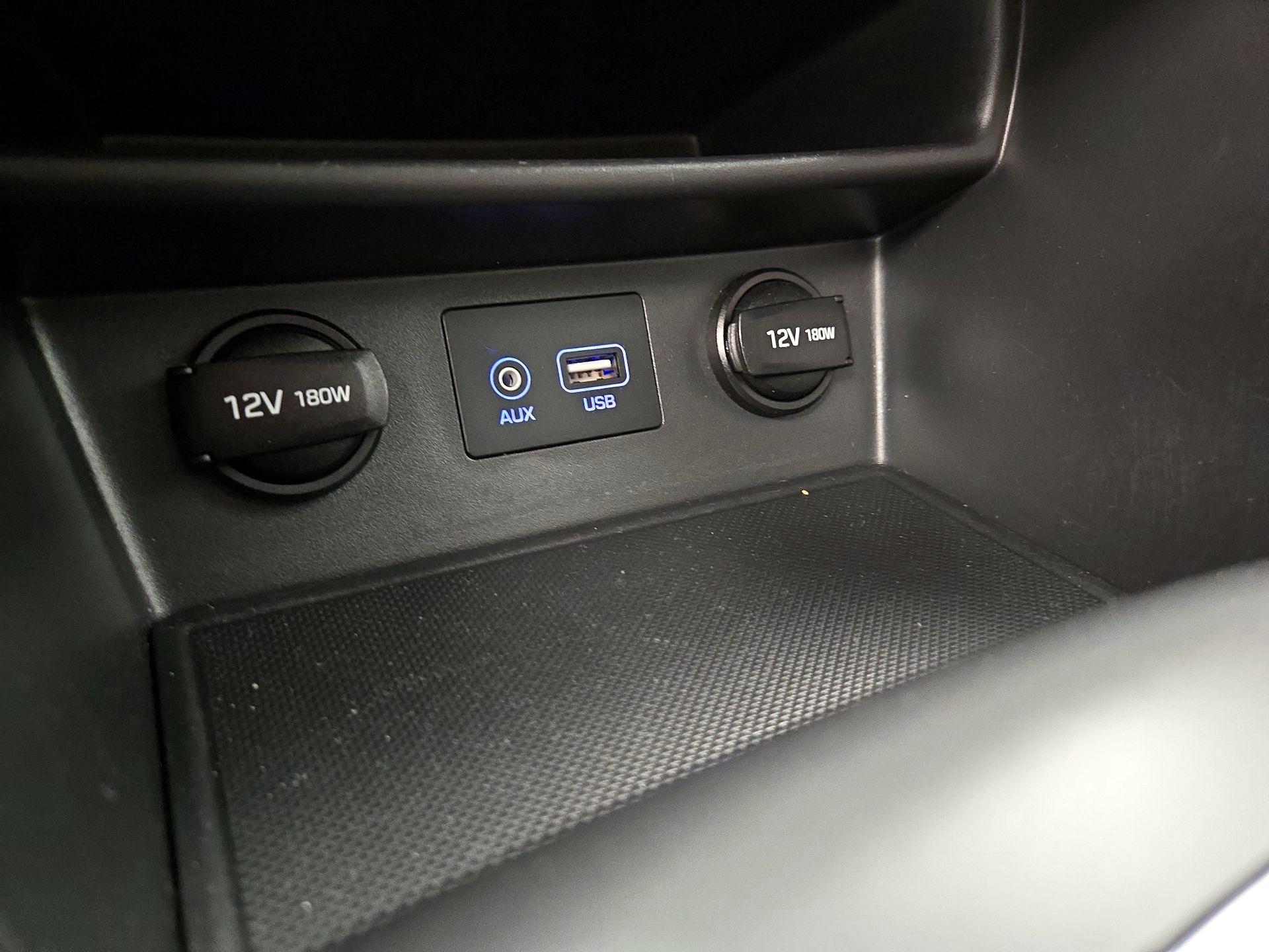 Thumbnail: 2018 Hyundai Kona - 18