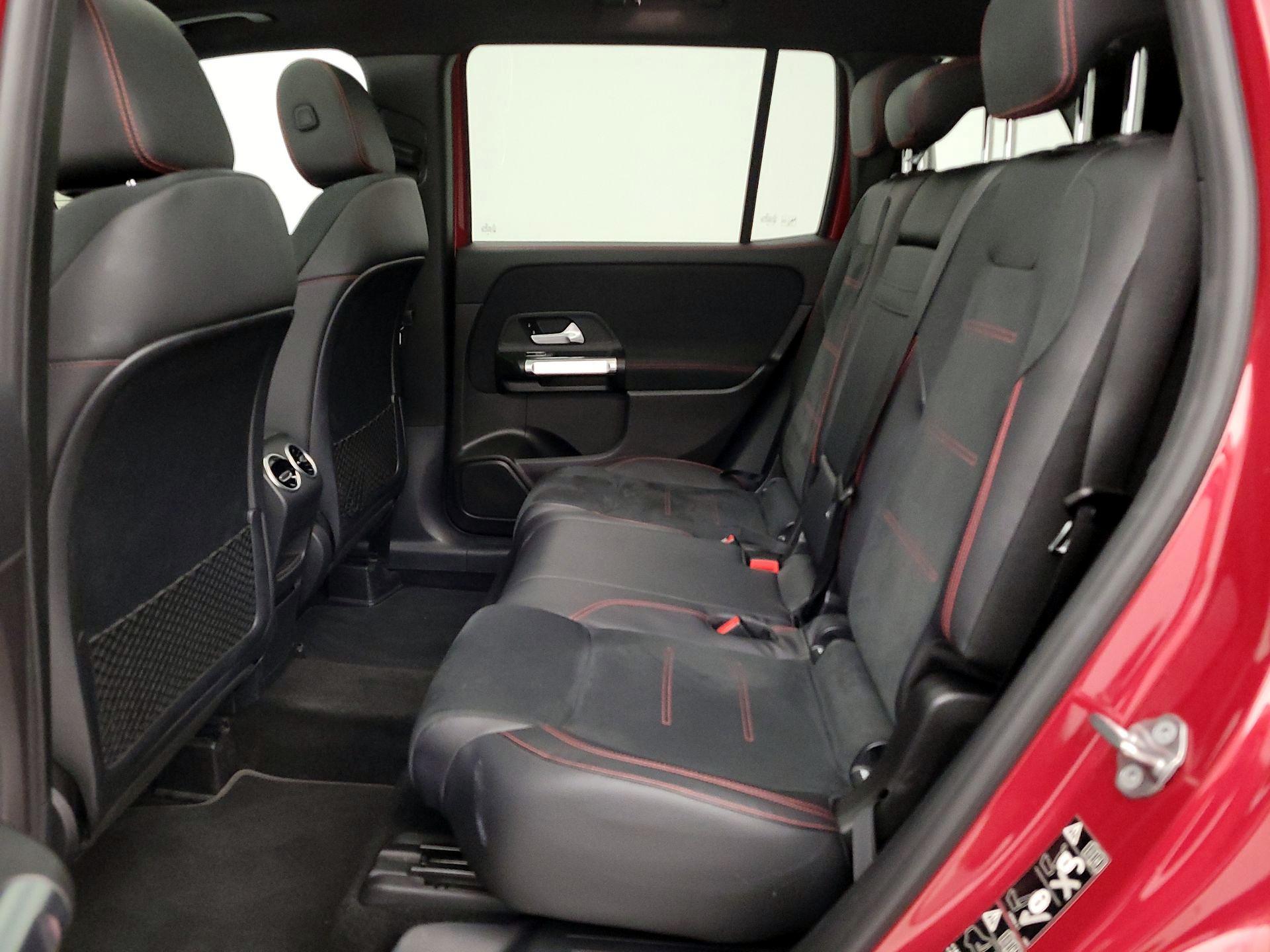 Thumbnail: 2020 Mercedes-Benz GLB - 20