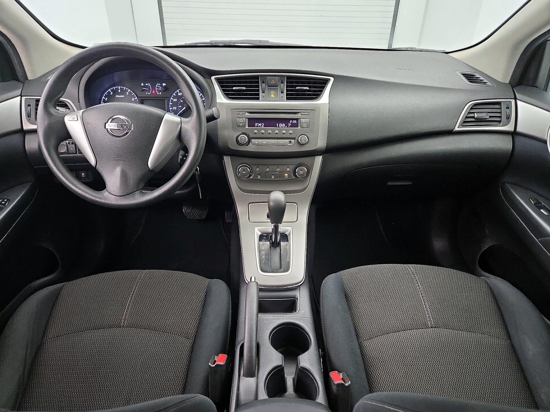 Thumbnail: 2014 Nissan Sentra - 9