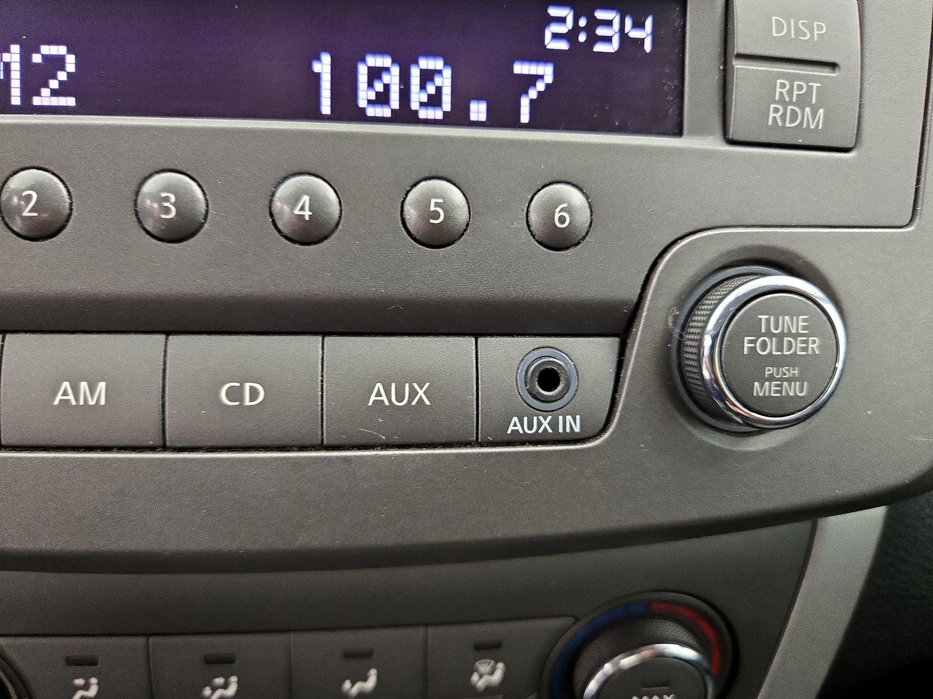 Thumbnail: 2014 Nissan Sentra - 17