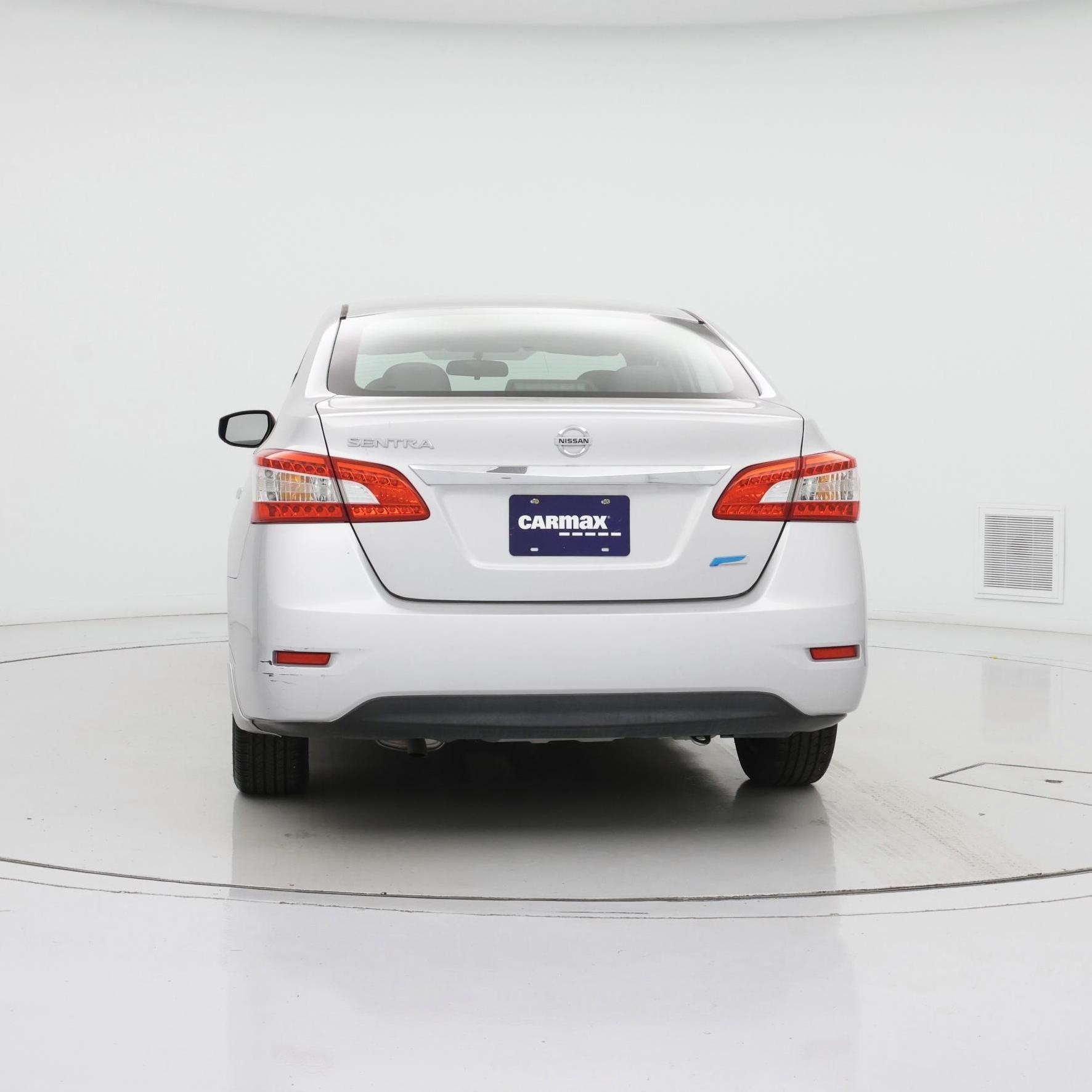 Thumbnail: 2014 Nissan Sentra - 6