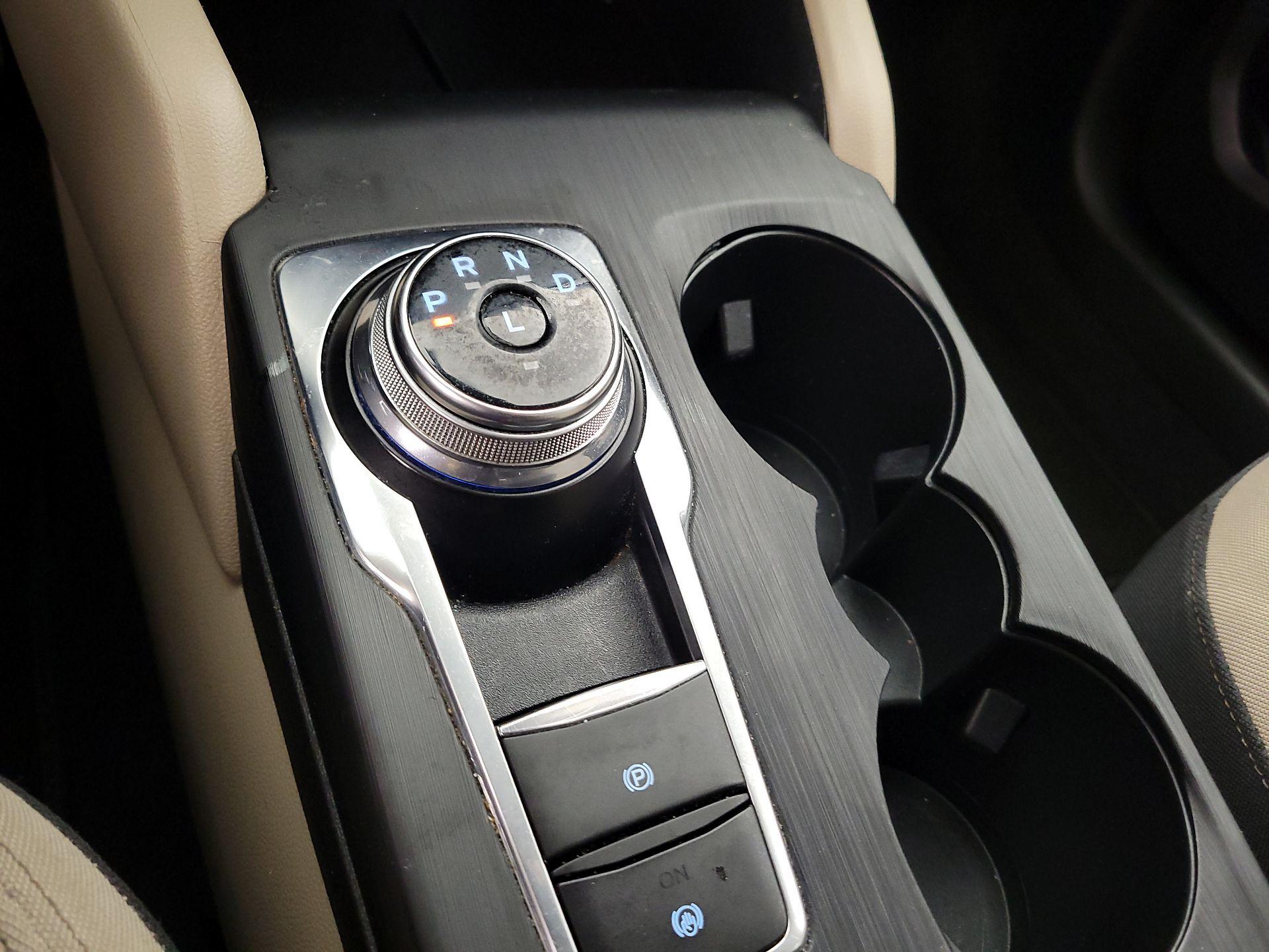 Thumbnail: 2020 Ford Escape - 17