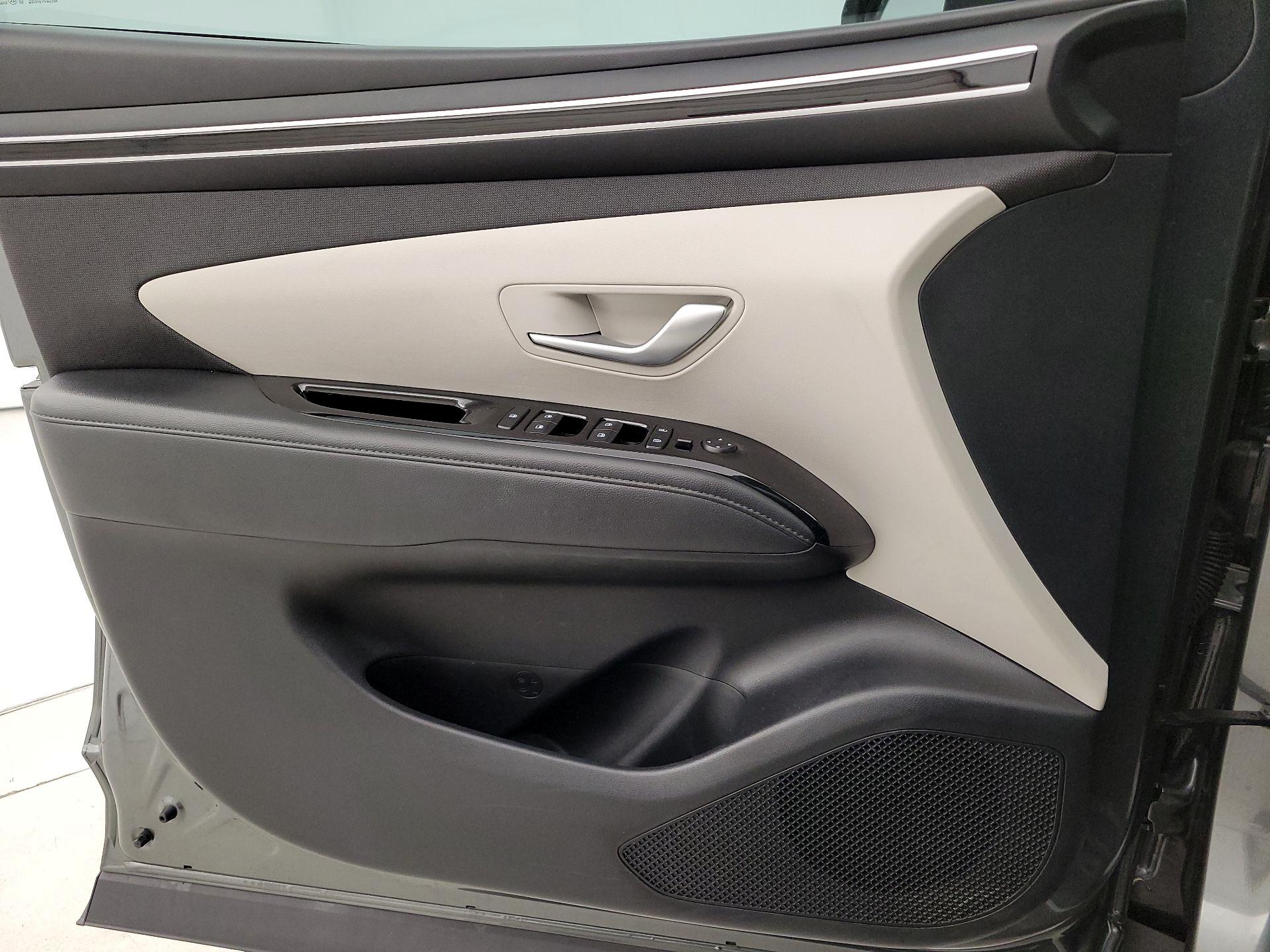 Thumbnail: 2022 Hyundai Tucson - 12