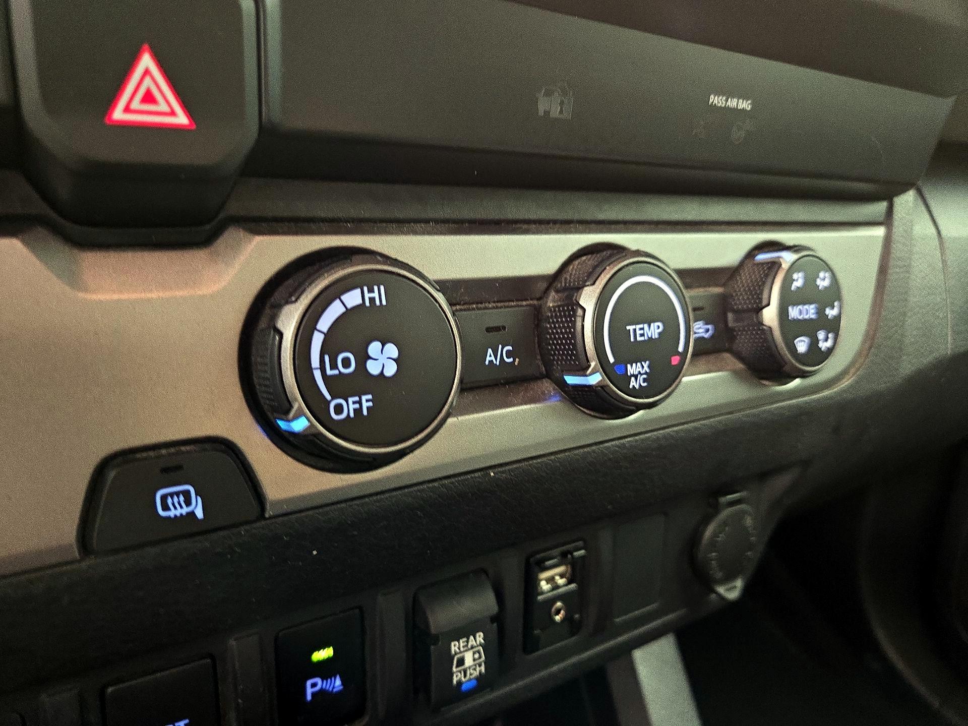 Thumbnail: 2019 Toyota Tacoma - 16