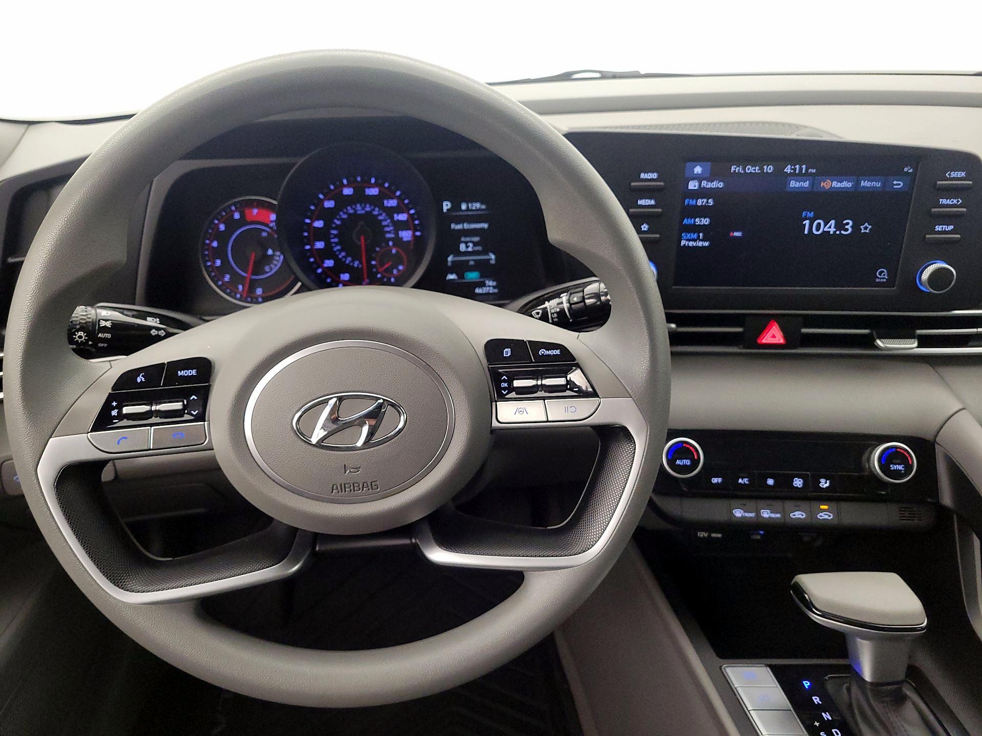 Thumbnail: 2023 Hyundai Elantra - 10