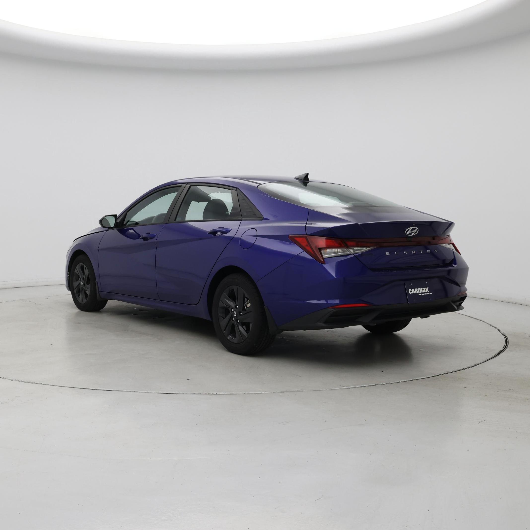 Thumbnail: 2023 Hyundai Elantra - 2