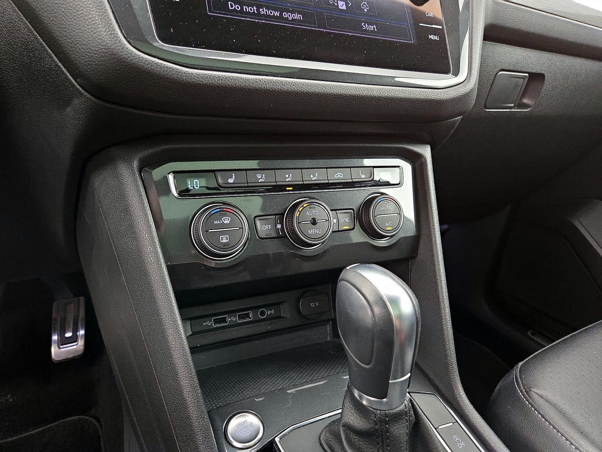 Thumbnail: 2019 Volkswagen Tiguan - 17