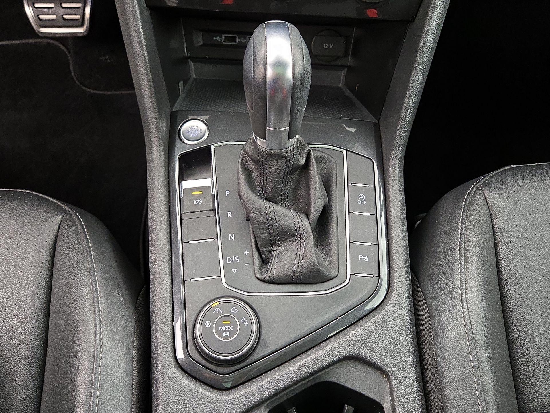 Thumbnail: 2019 Volkswagen Tiguan - 18