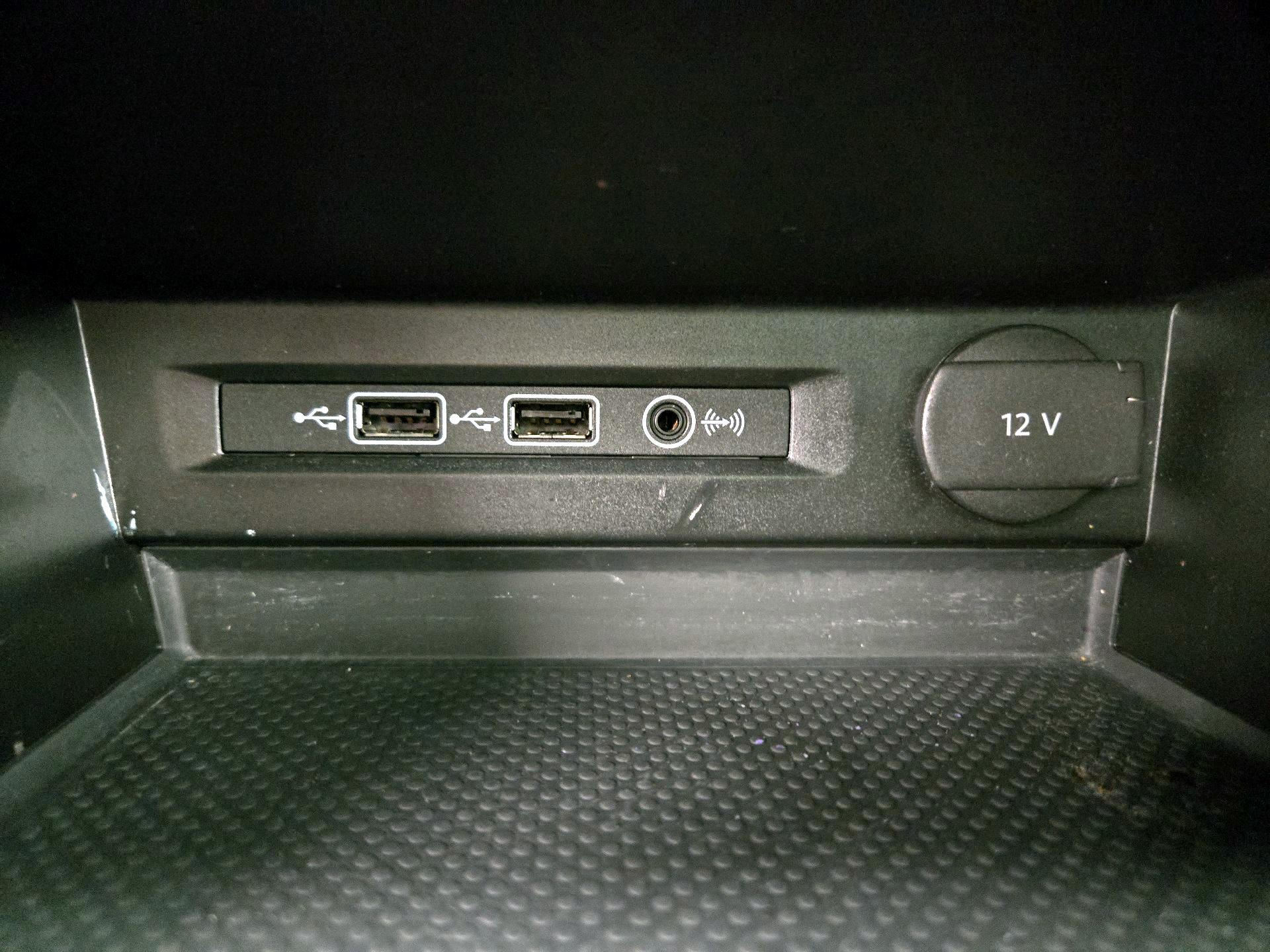 Thumbnail: 2019 Volkswagen Tiguan - 19