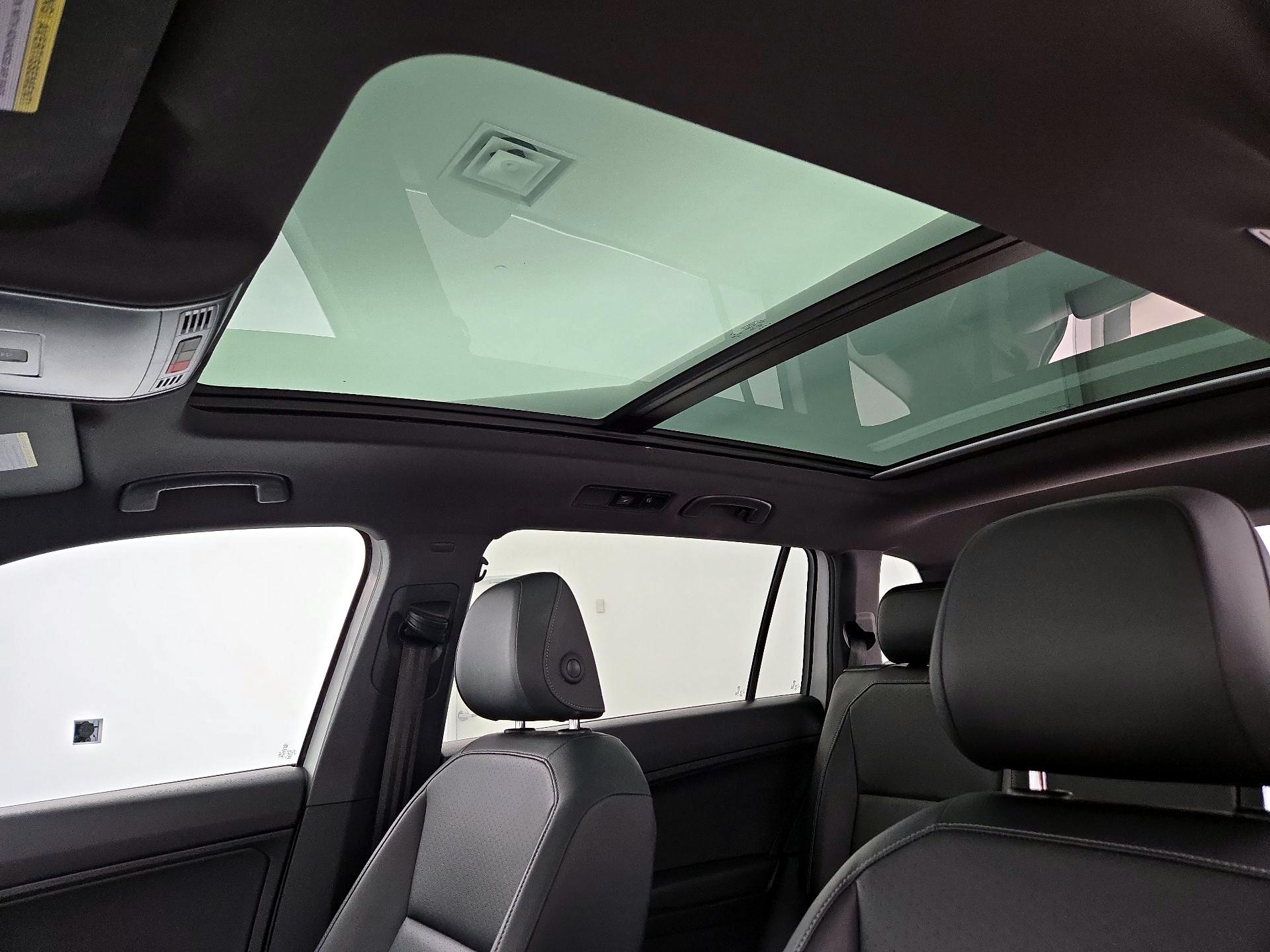 Thumbnail: 2019 Volkswagen Tiguan - 20