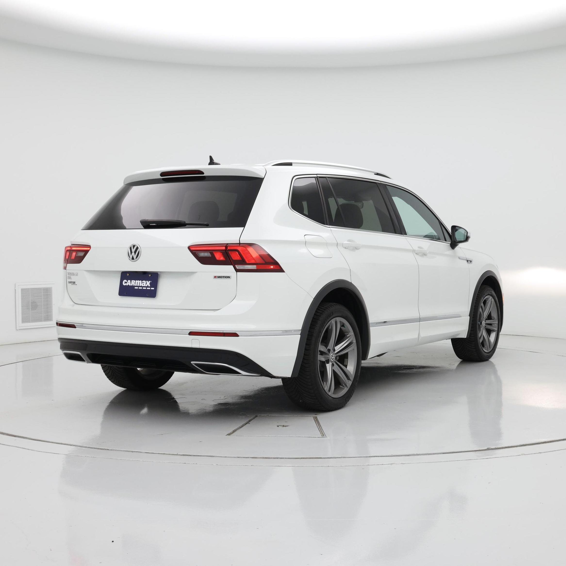 Thumbnail: 2019 Volkswagen Tiguan - 8