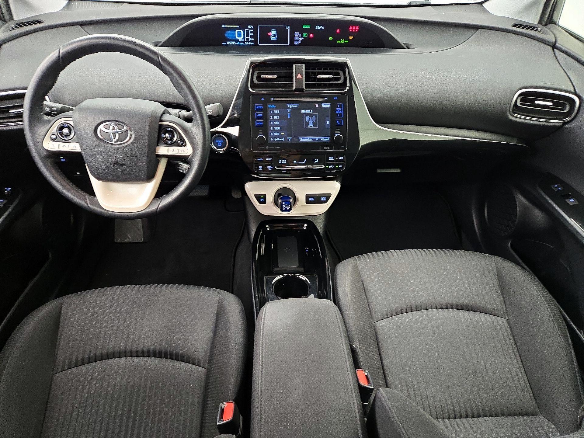 Thumbnail: 2017 Toyota Prius - 9