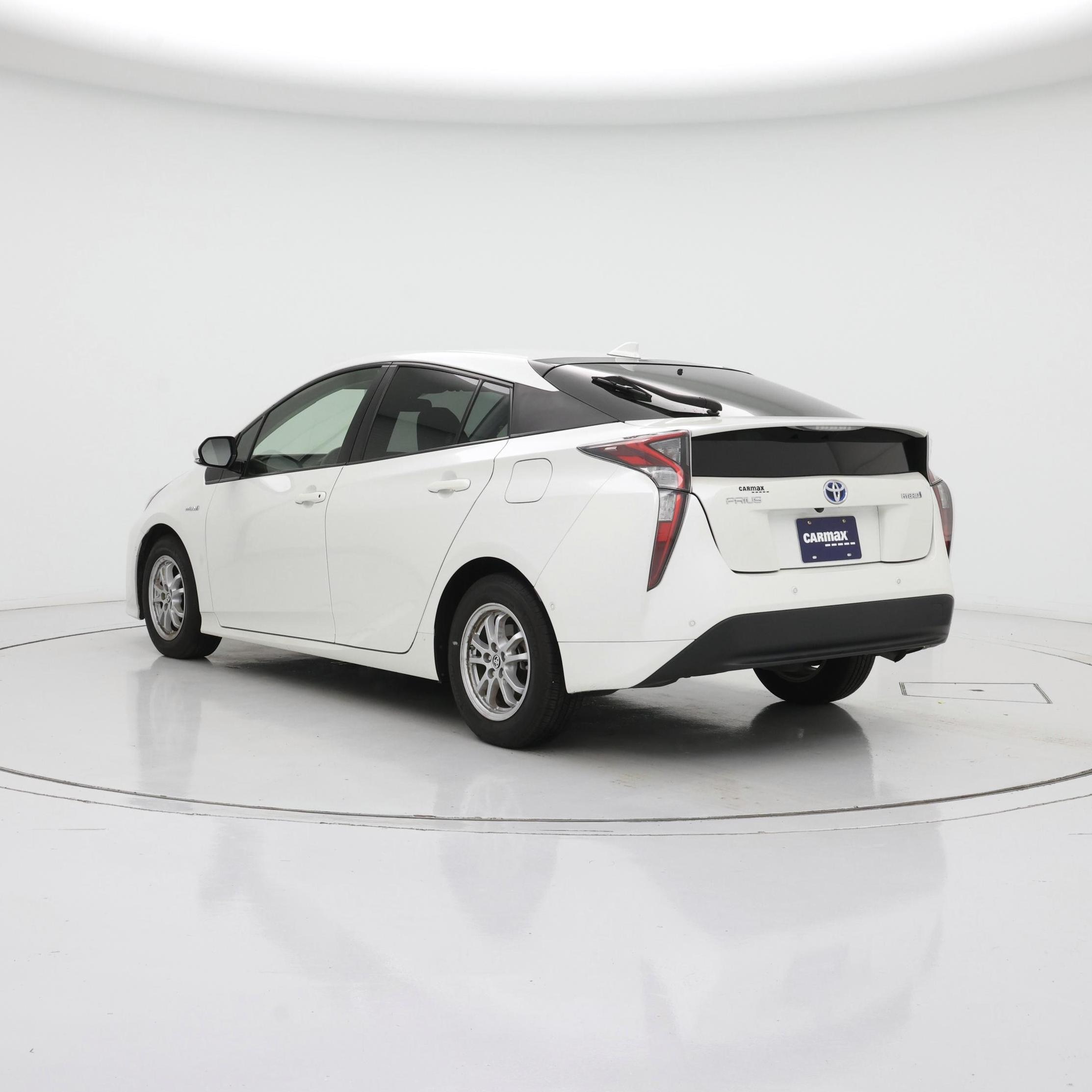 Thumbnail: 2017 Toyota Prius - 2