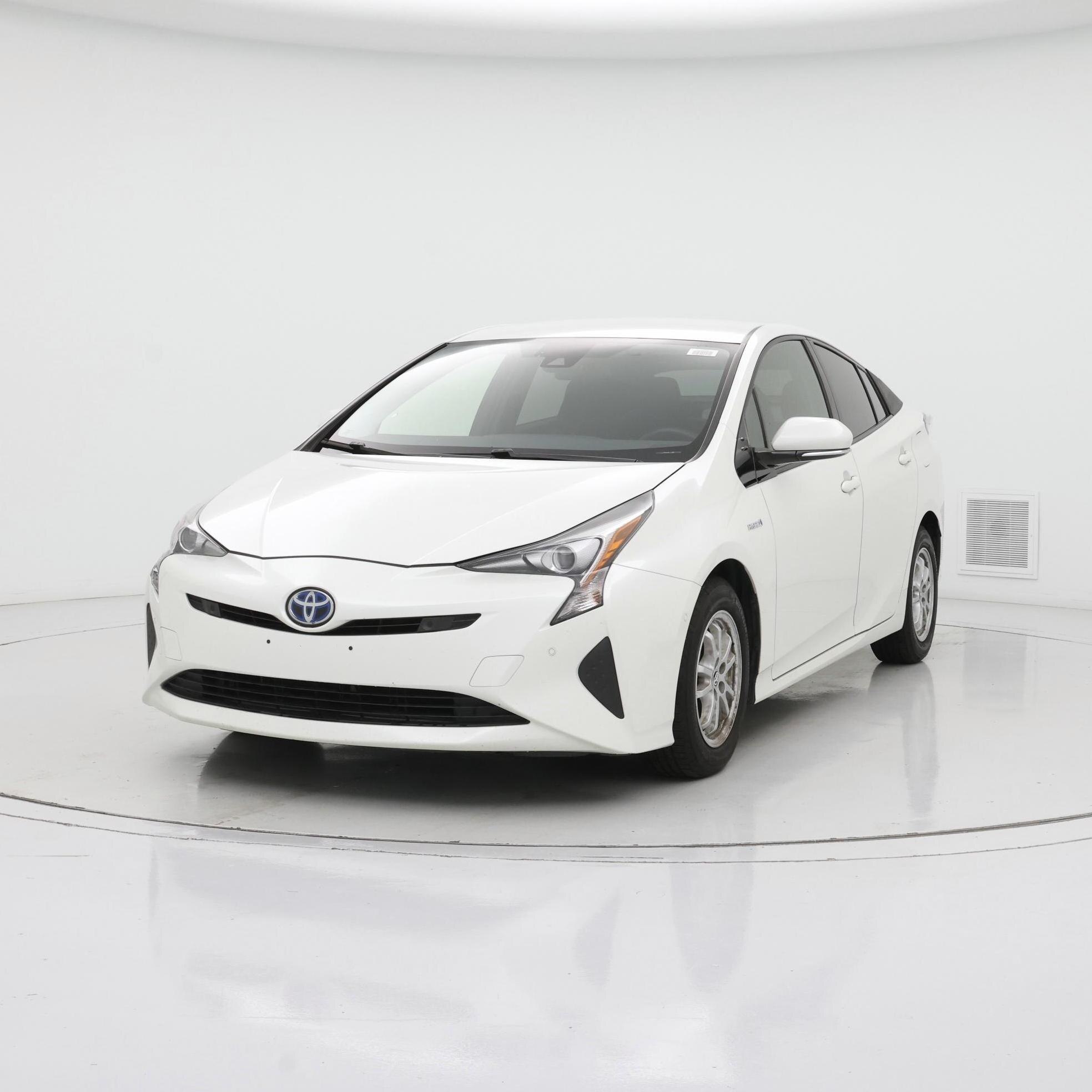 Thumbnail: 2017 Toyota Prius - 4