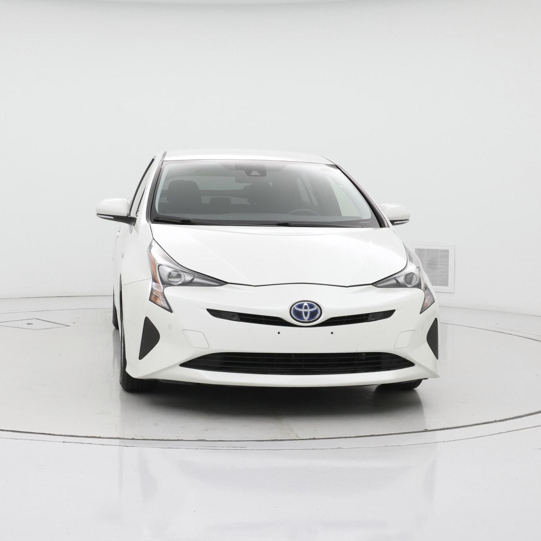 Thumbnail: 2017 Toyota Prius - 5