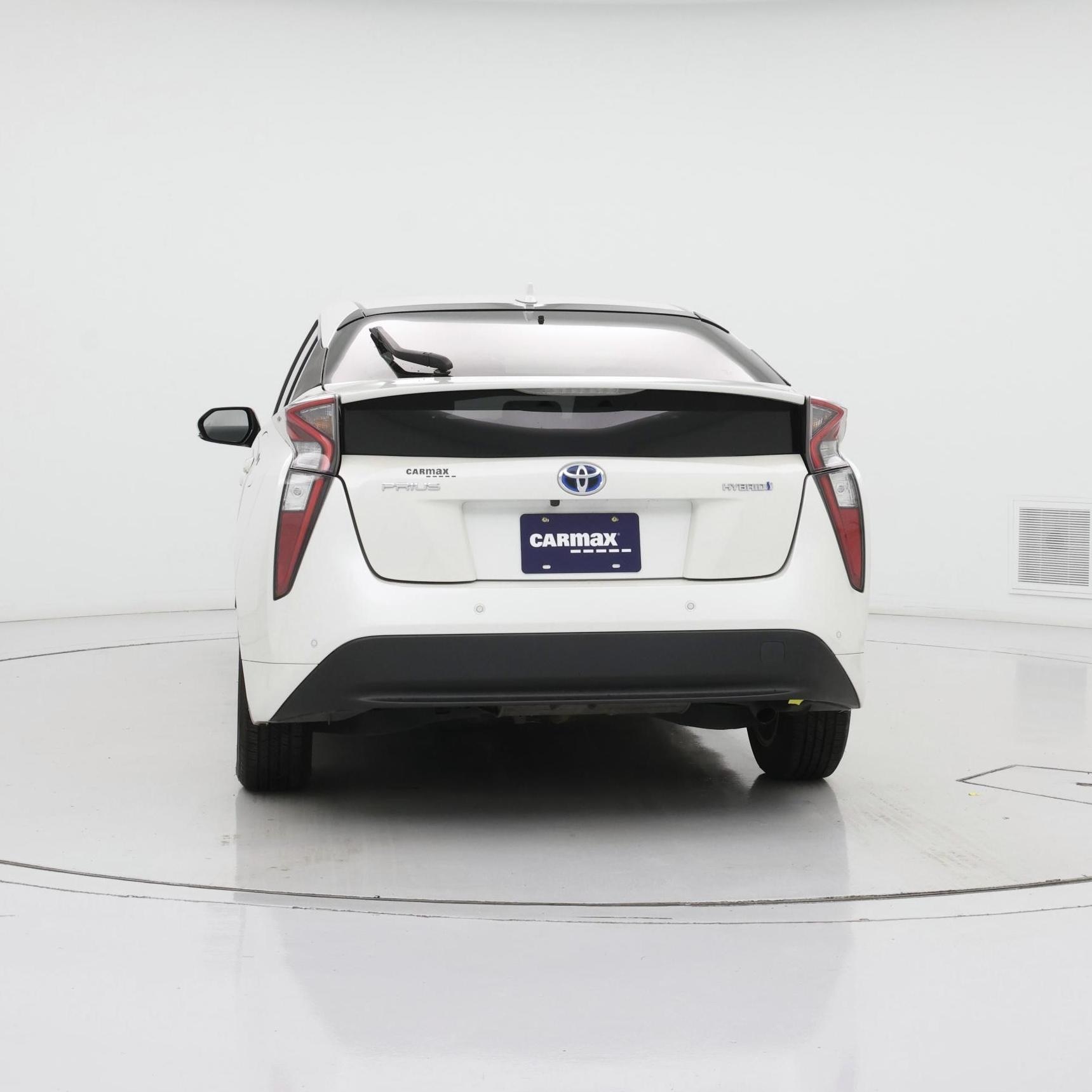 Thumbnail: 2017 Toyota Prius - 6