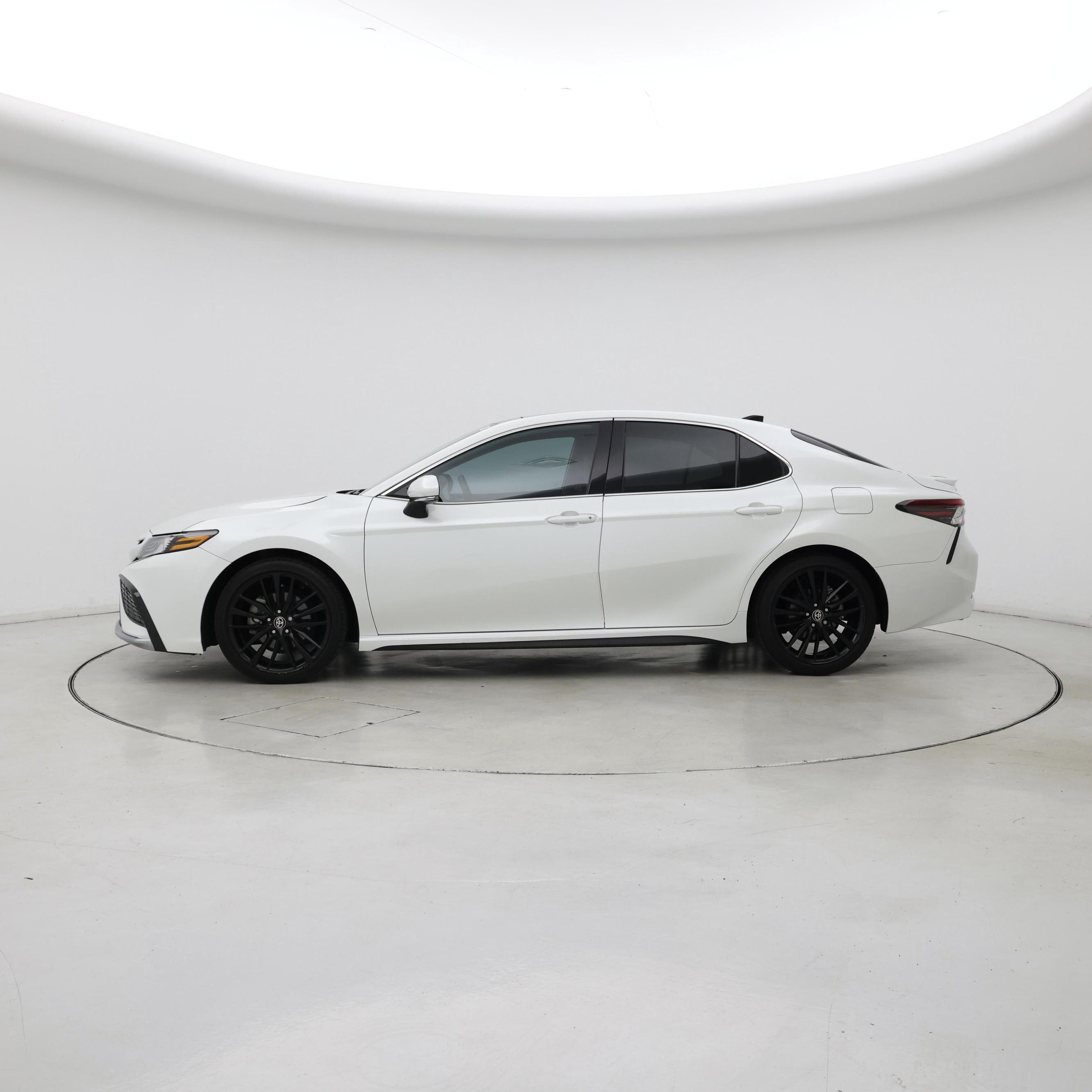 Thumbnail: 2024 Toyota Camry - 3