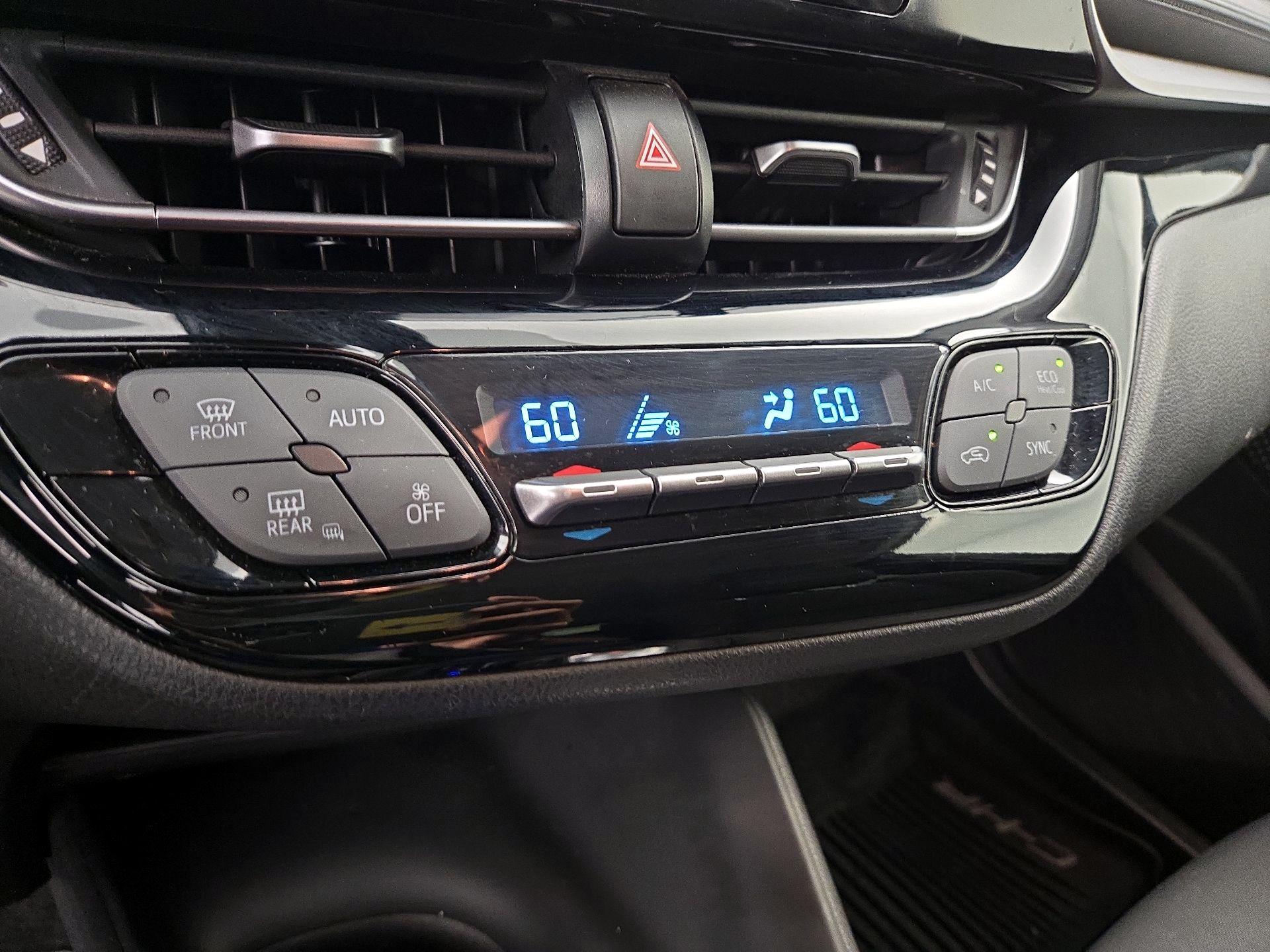 Thumbnail: 2020 Toyota C-HR - 16