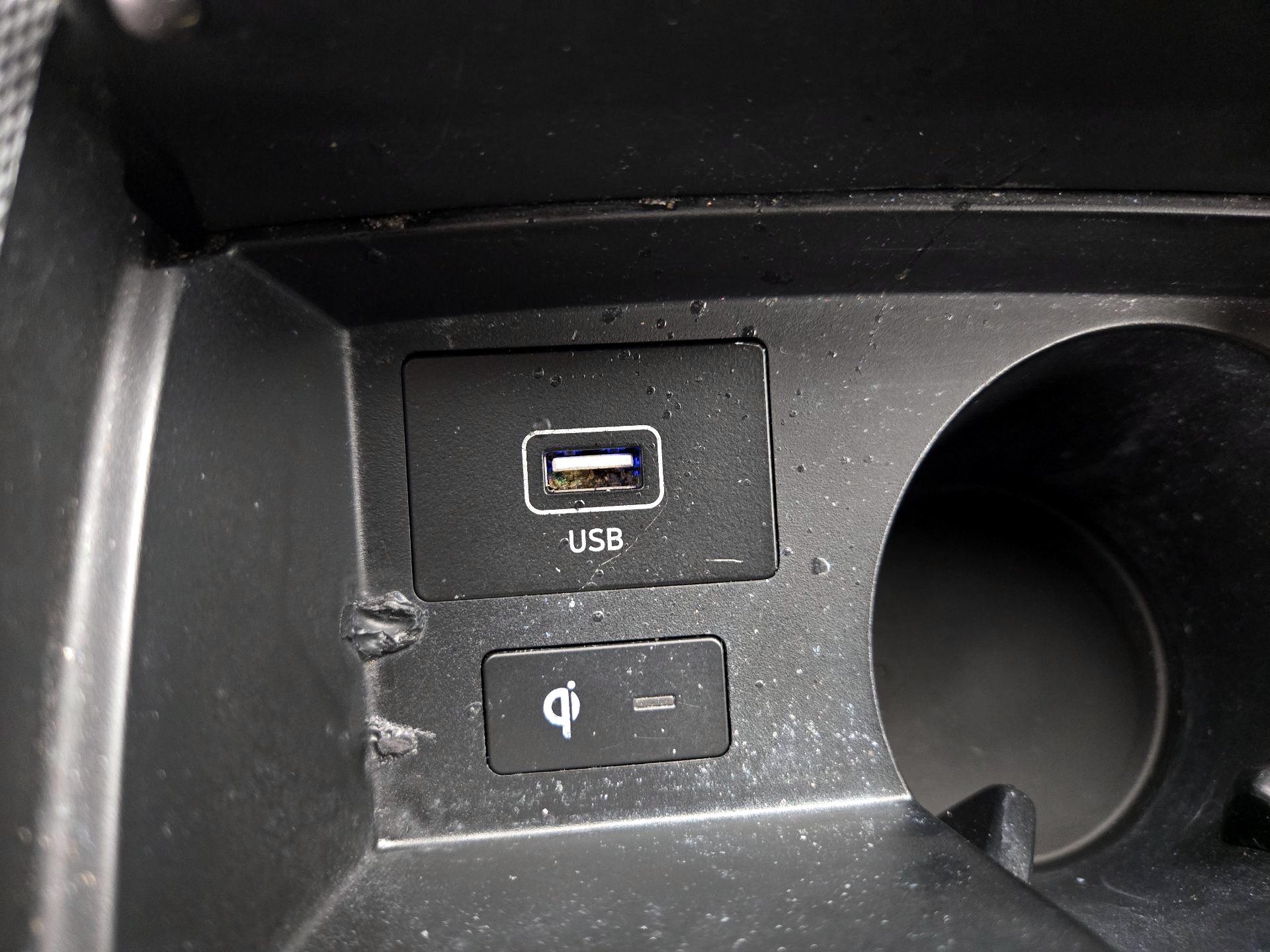 Thumbnail: 2023 Hyundai Santa Fe - 19