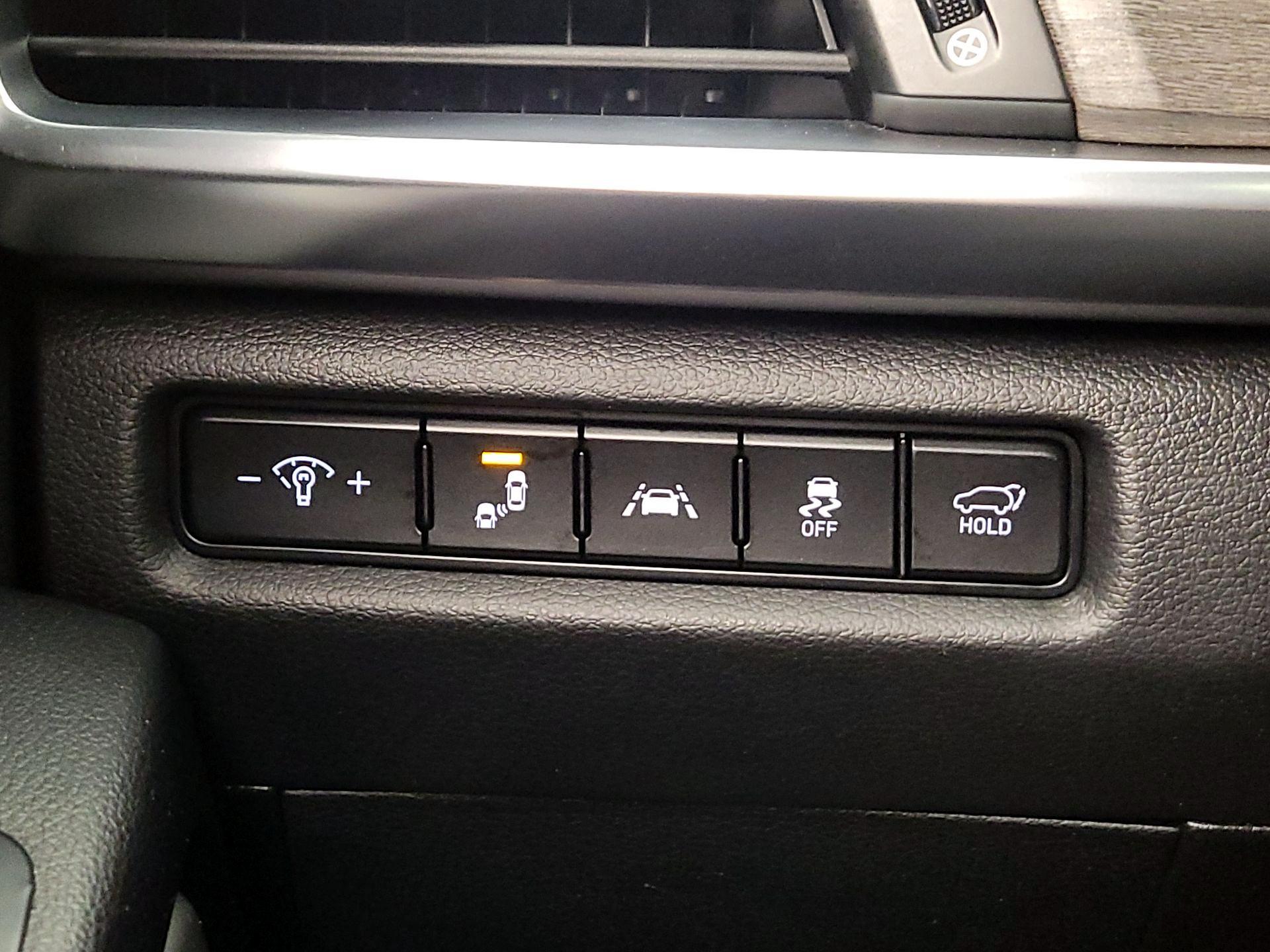 Thumbnail: 2020 Kia Telluride - 13