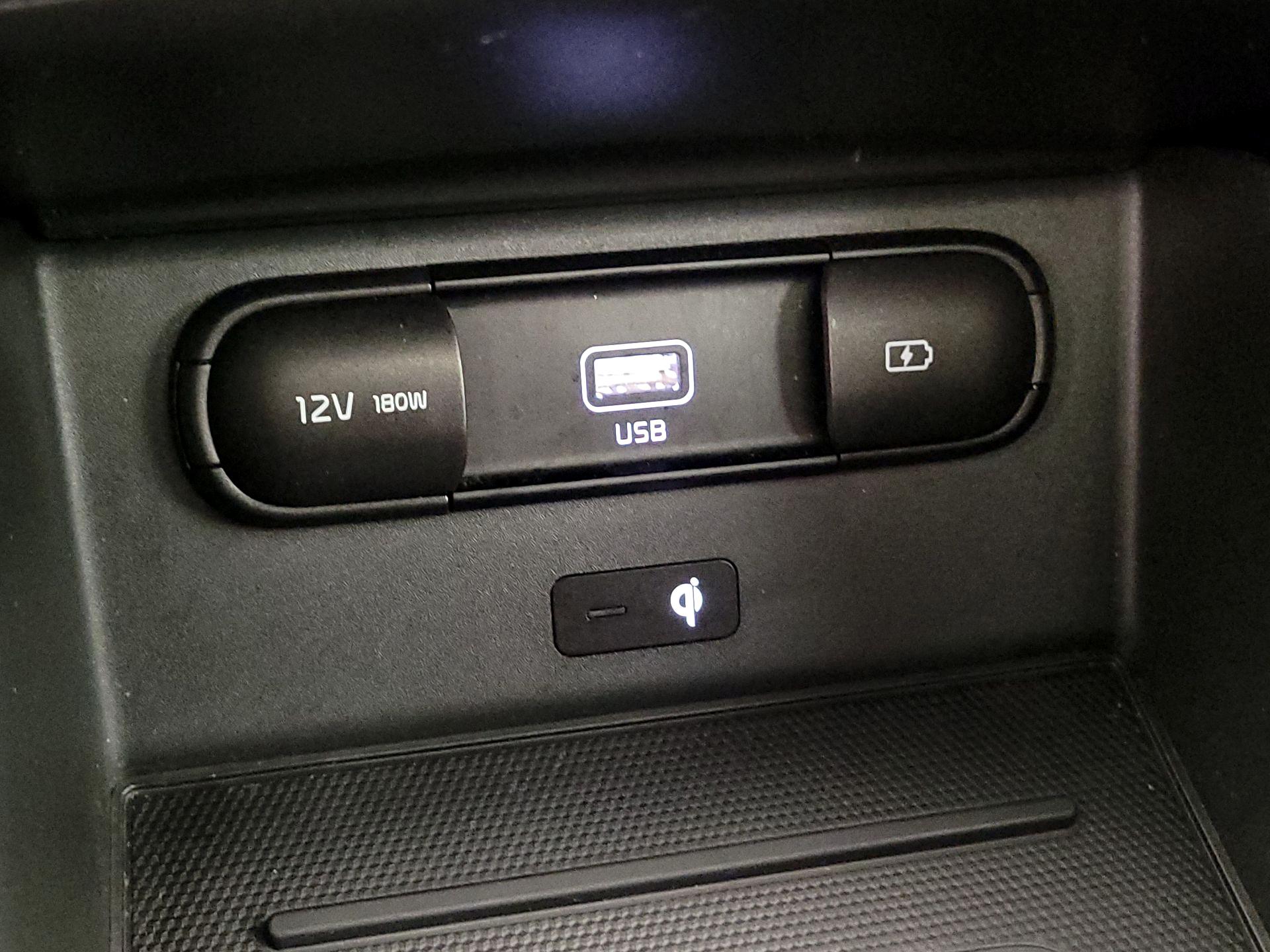 Thumbnail: 2020 Kia Telluride - 19