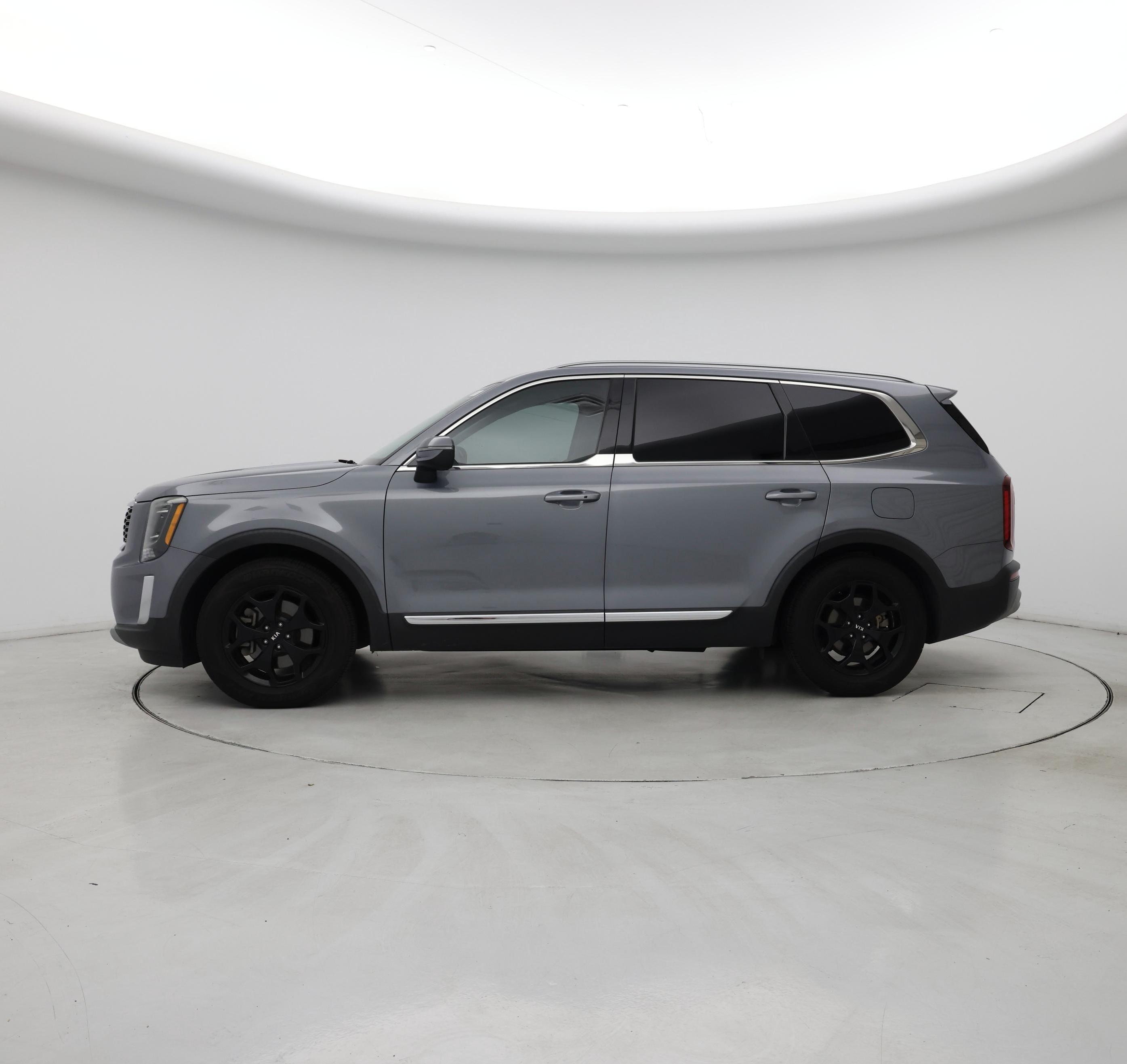 Thumbnail: 2020 Kia Telluride - 3