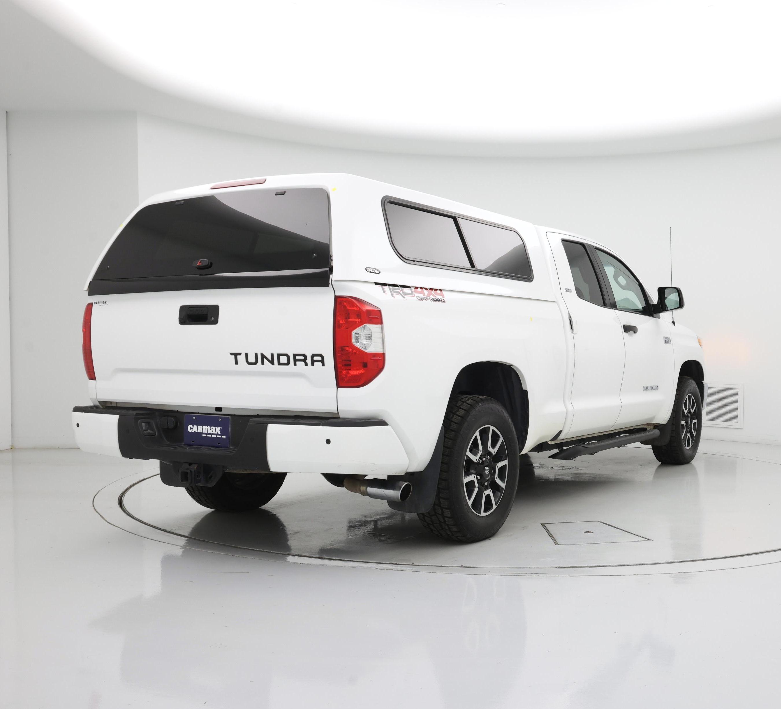 Thumbnail: 2017 Toyota Tundra - 8
