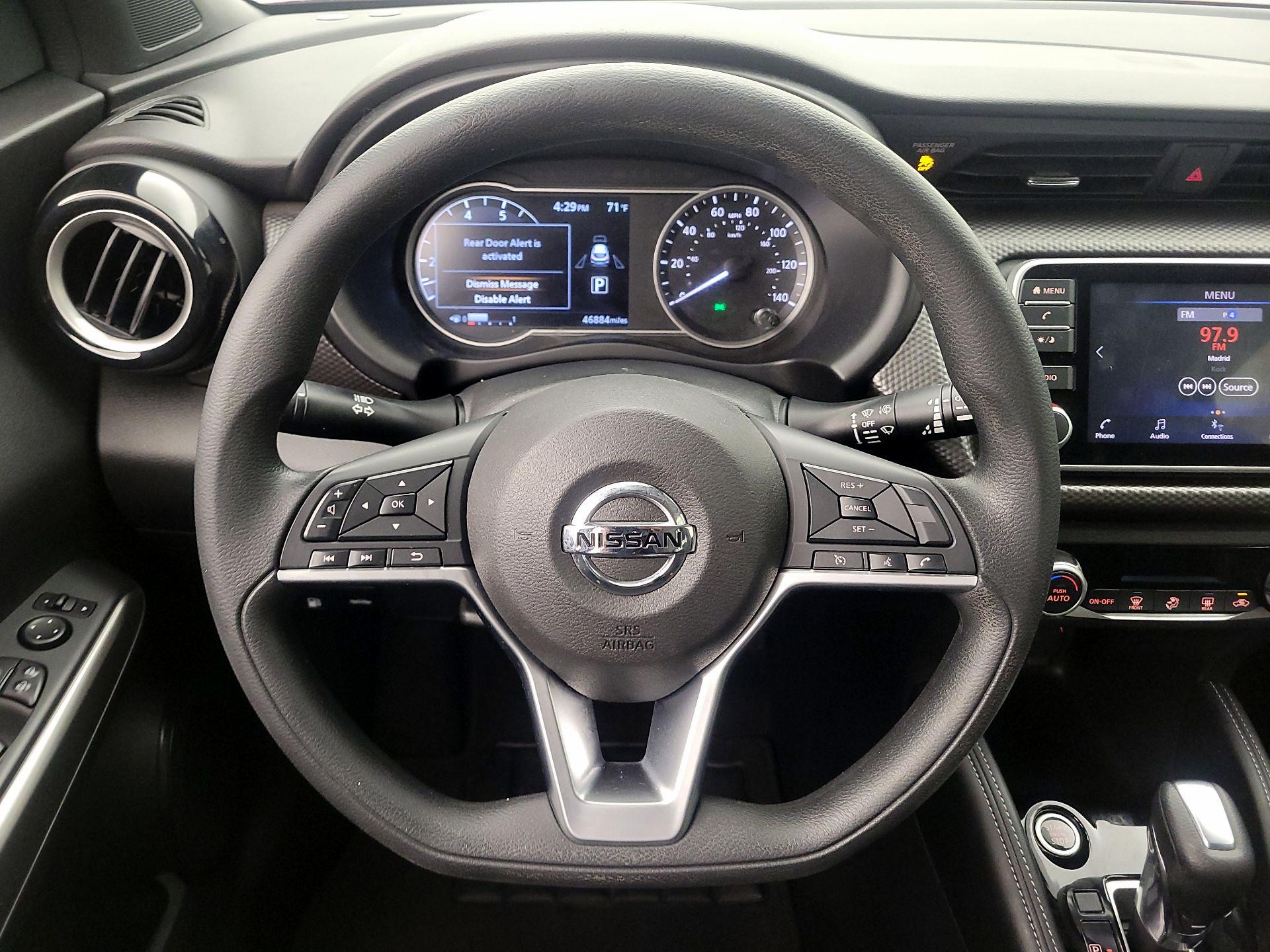 Thumbnail: 2020 Nissan Kicks - 10