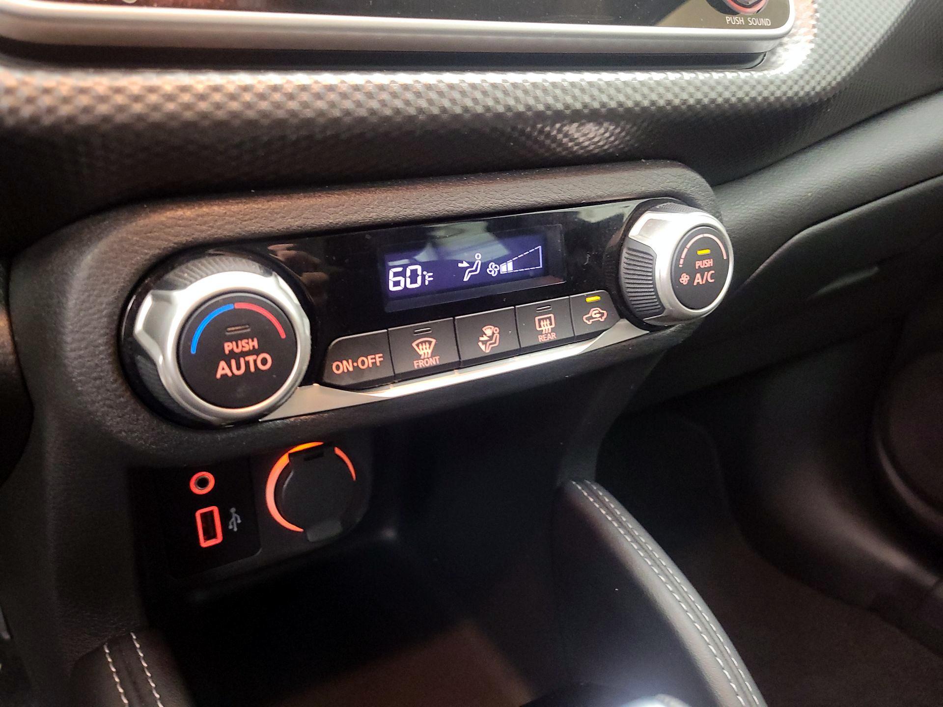 Thumbnail: 2020 Nissan Kicks - 16