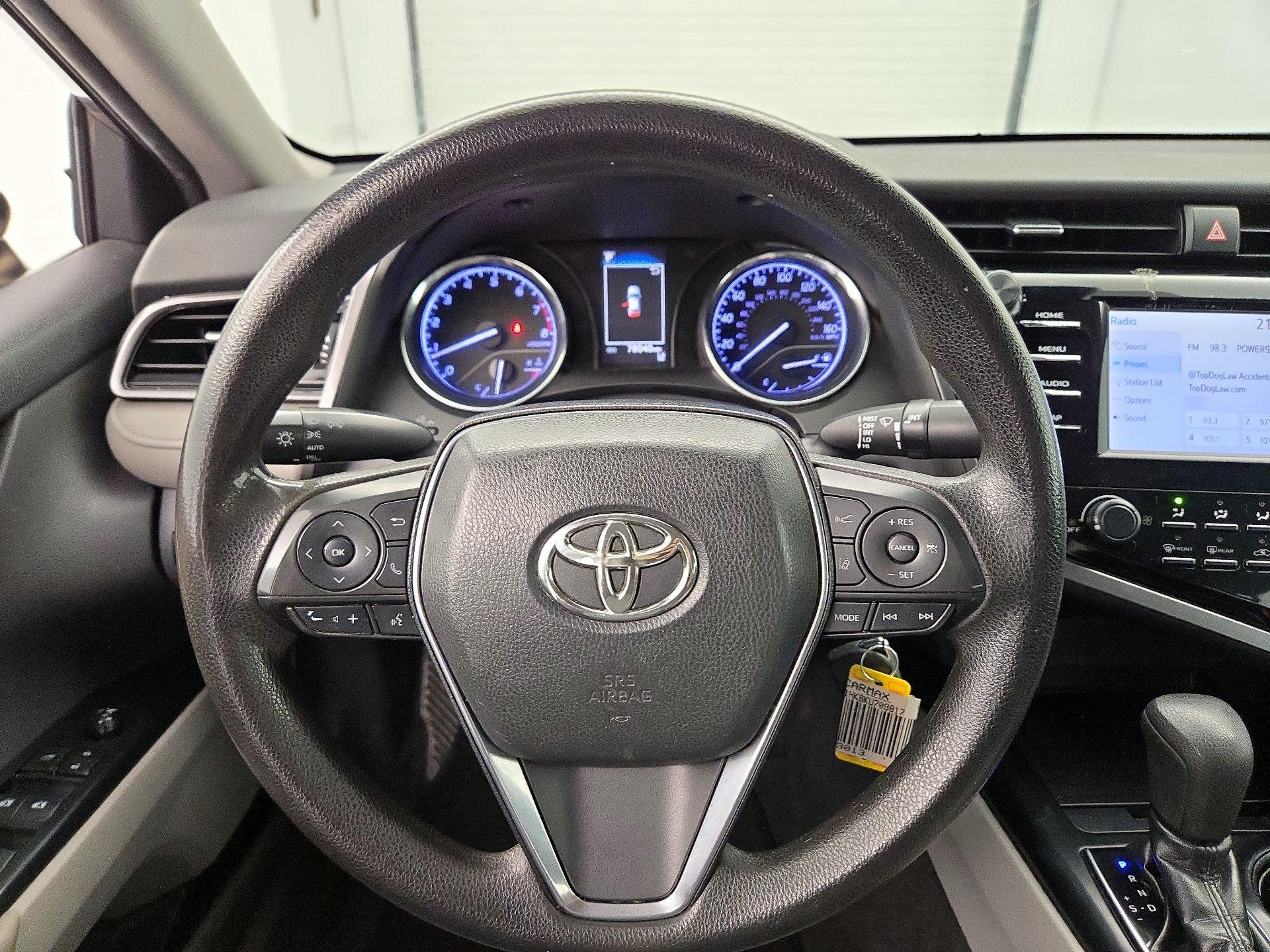 Thumbnail: 2019 Toyota Camry - 10